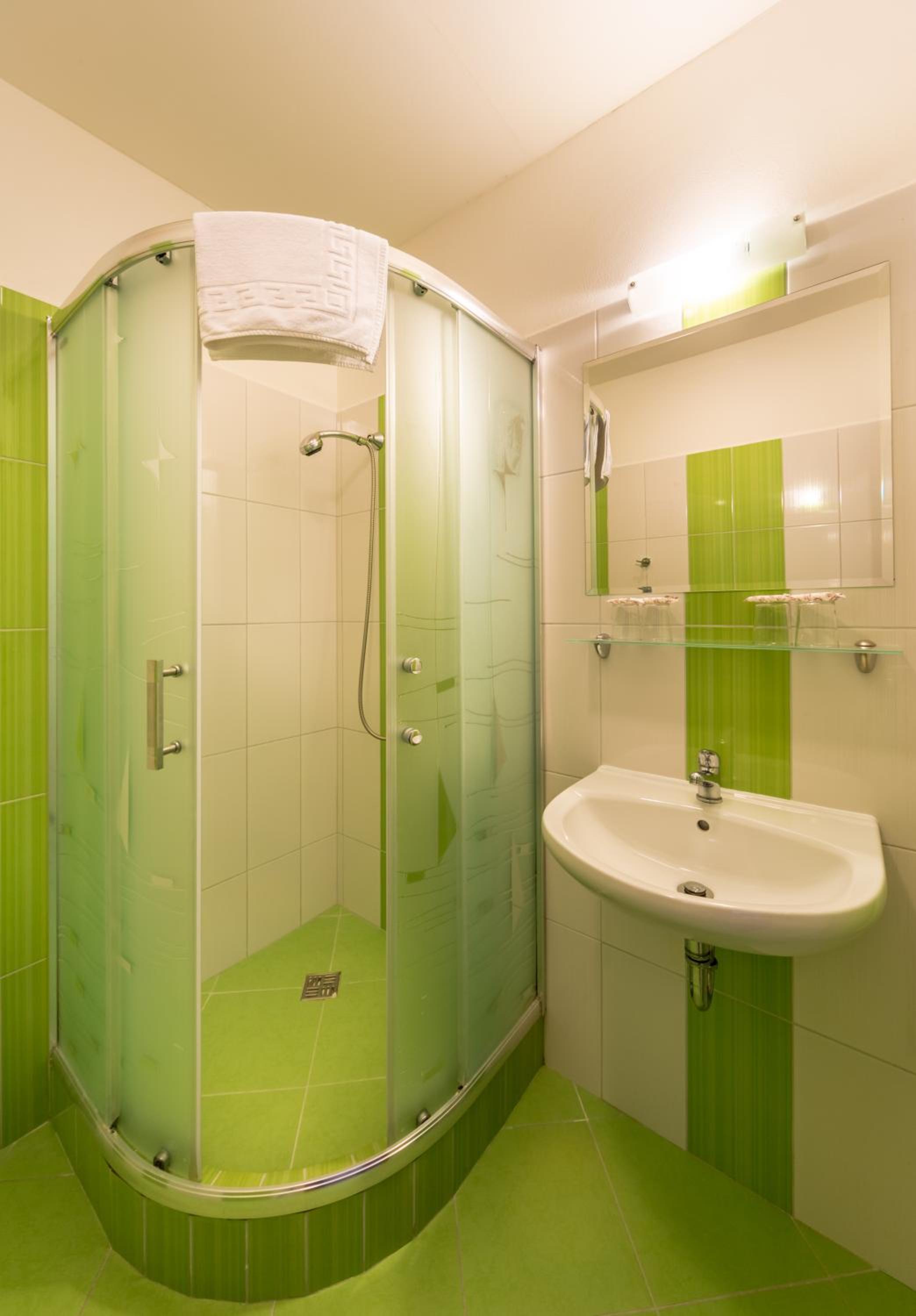 Standard Quadruple Room photo 2