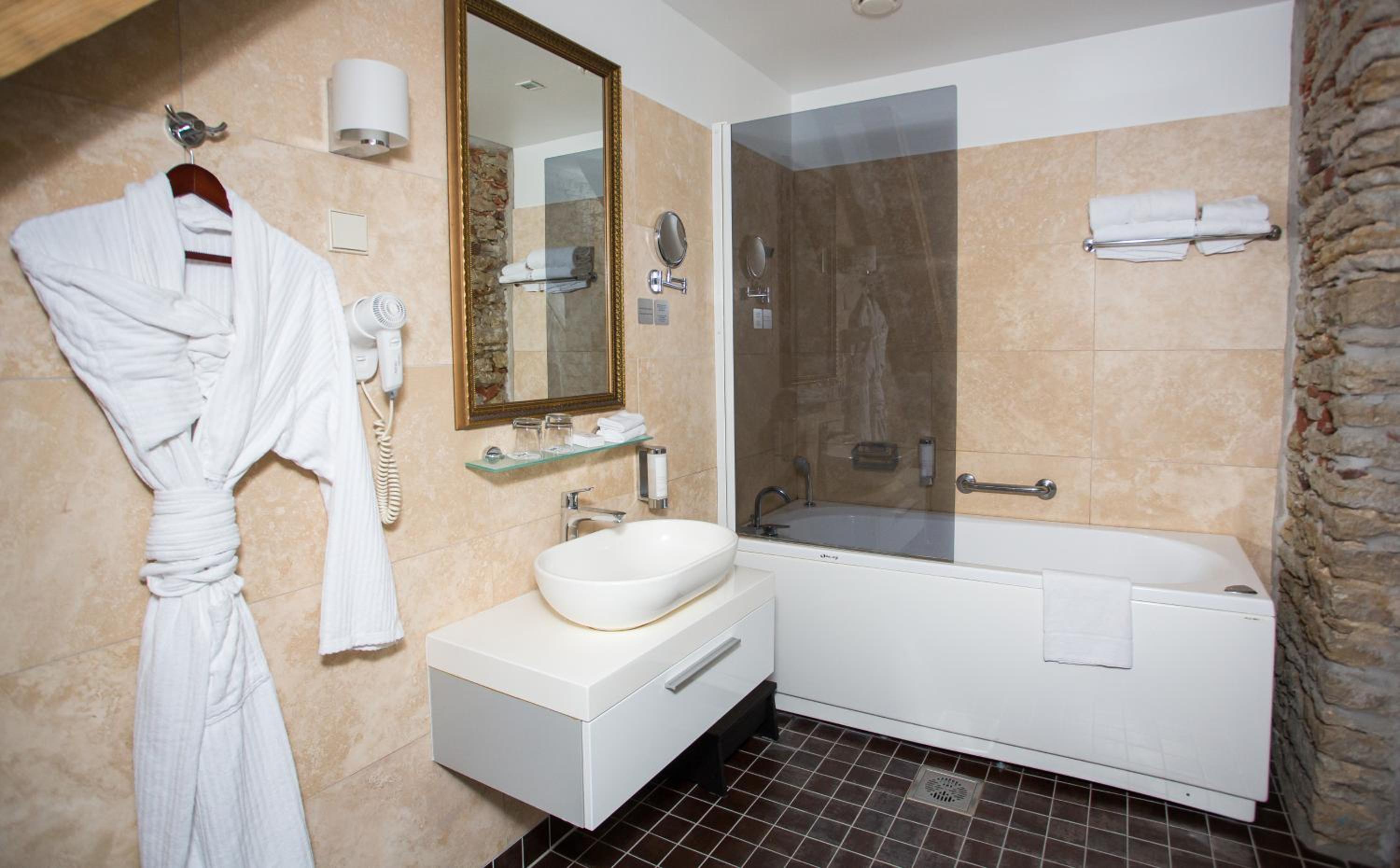 Zen Double or Twin Room with free visit to Sauna Center - Photo 2