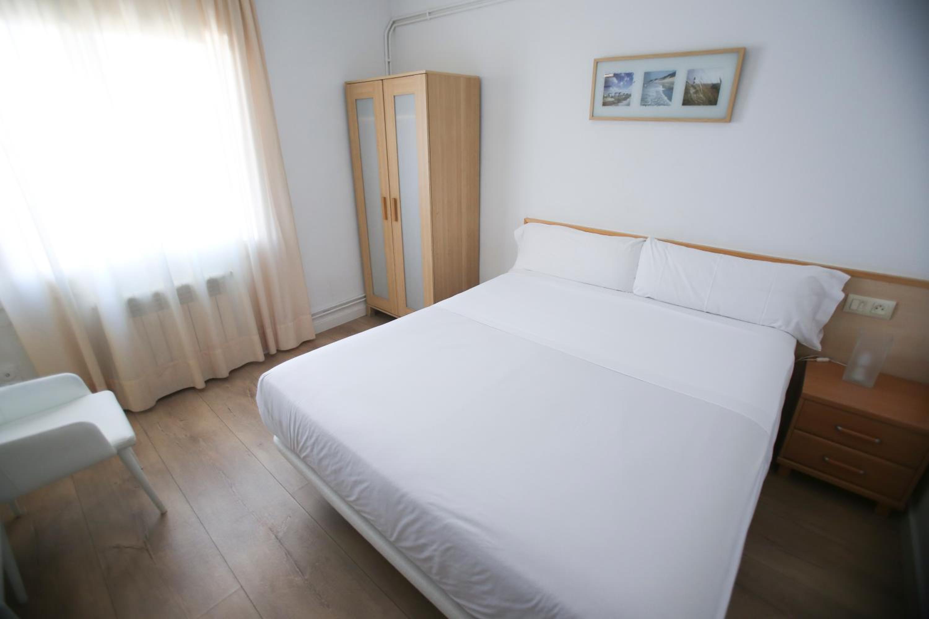 Standard Double or Twin Room photo 3