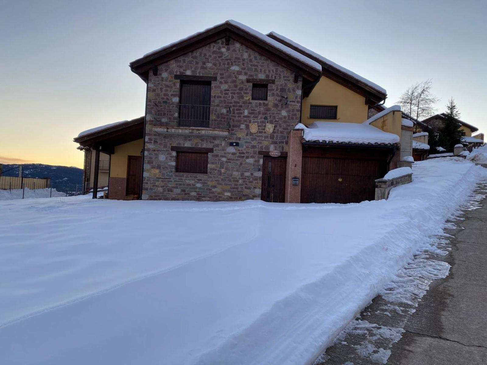 Four-Bedroom House photo 2