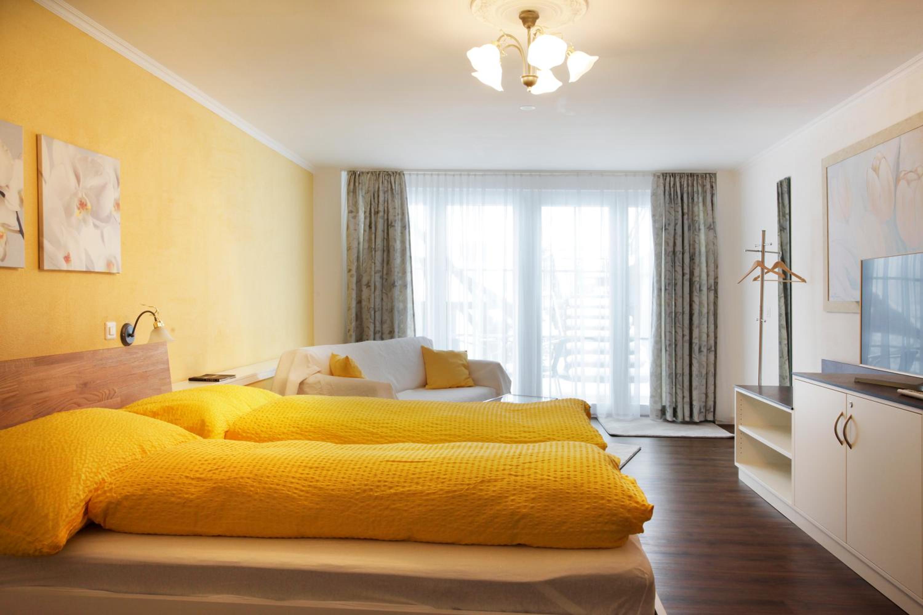 Deluxe Double Room with Terrace photo 2