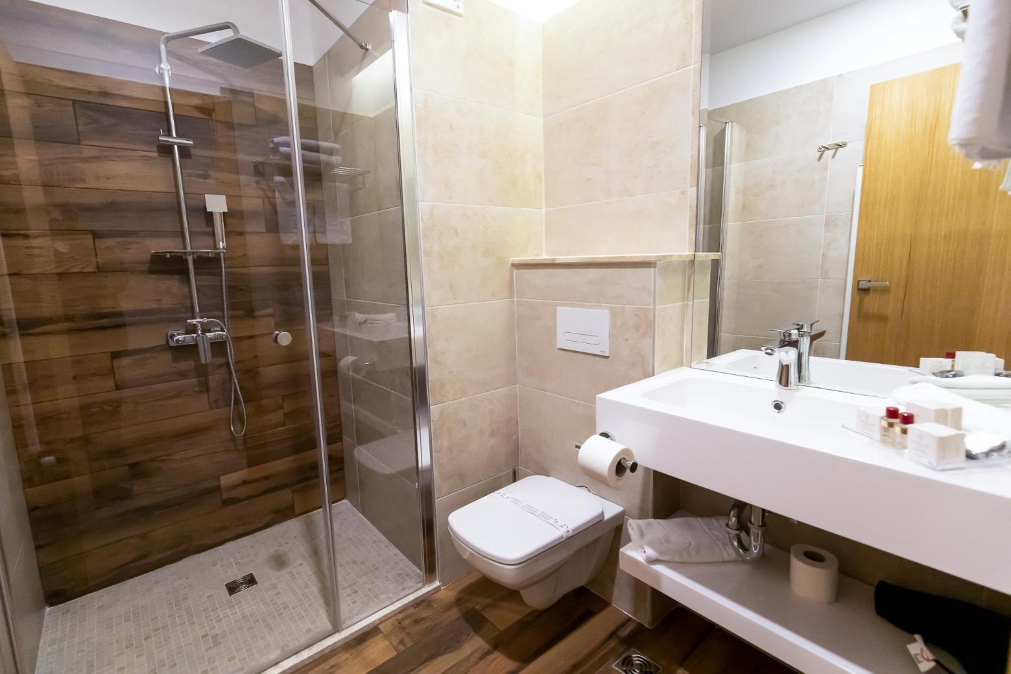 Standard Apartment - Photo 2