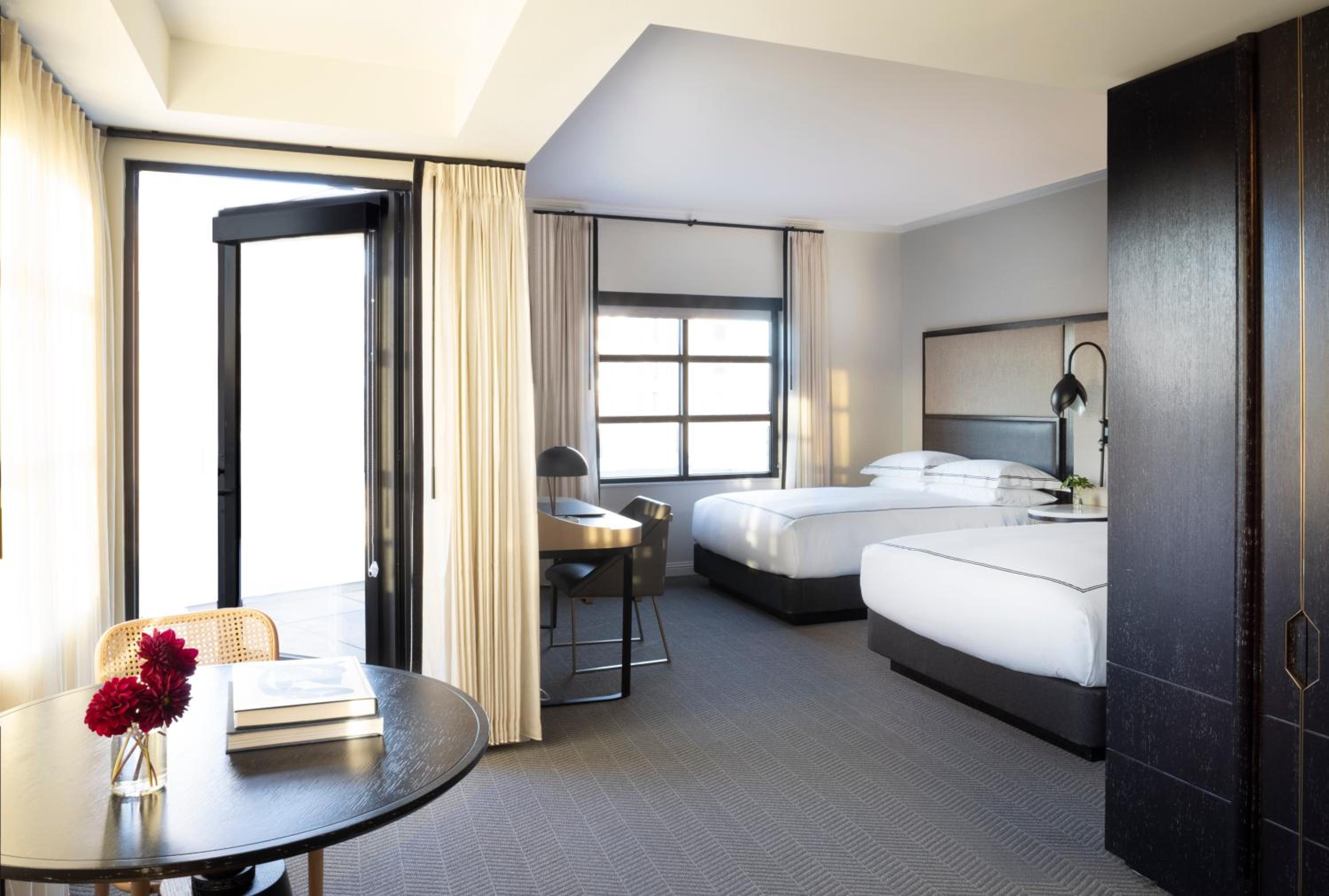 Premium Queen Room with Two Queen Beds, Balcony and View - Photo 2