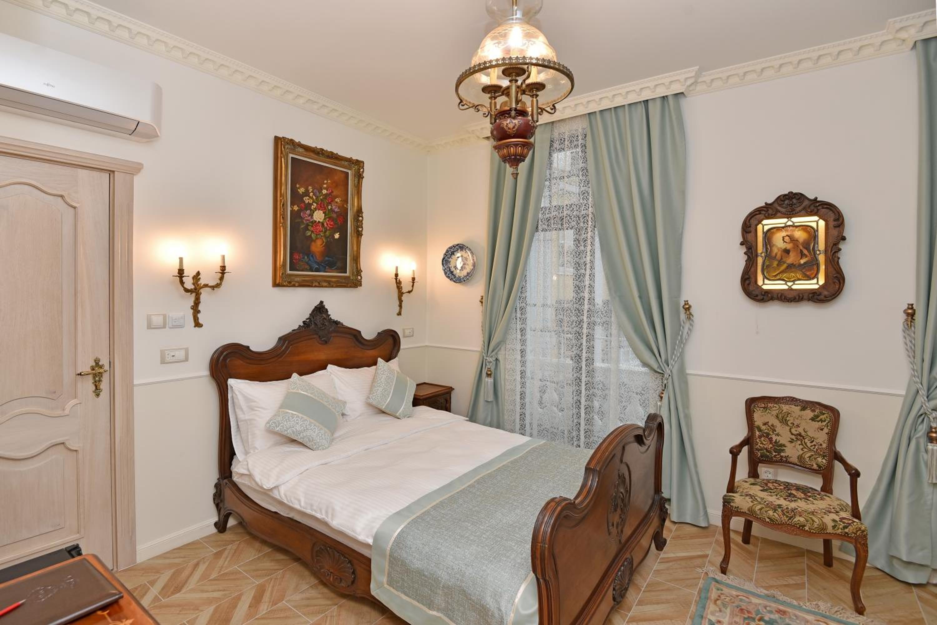 Double or Twin Room - Photo 1