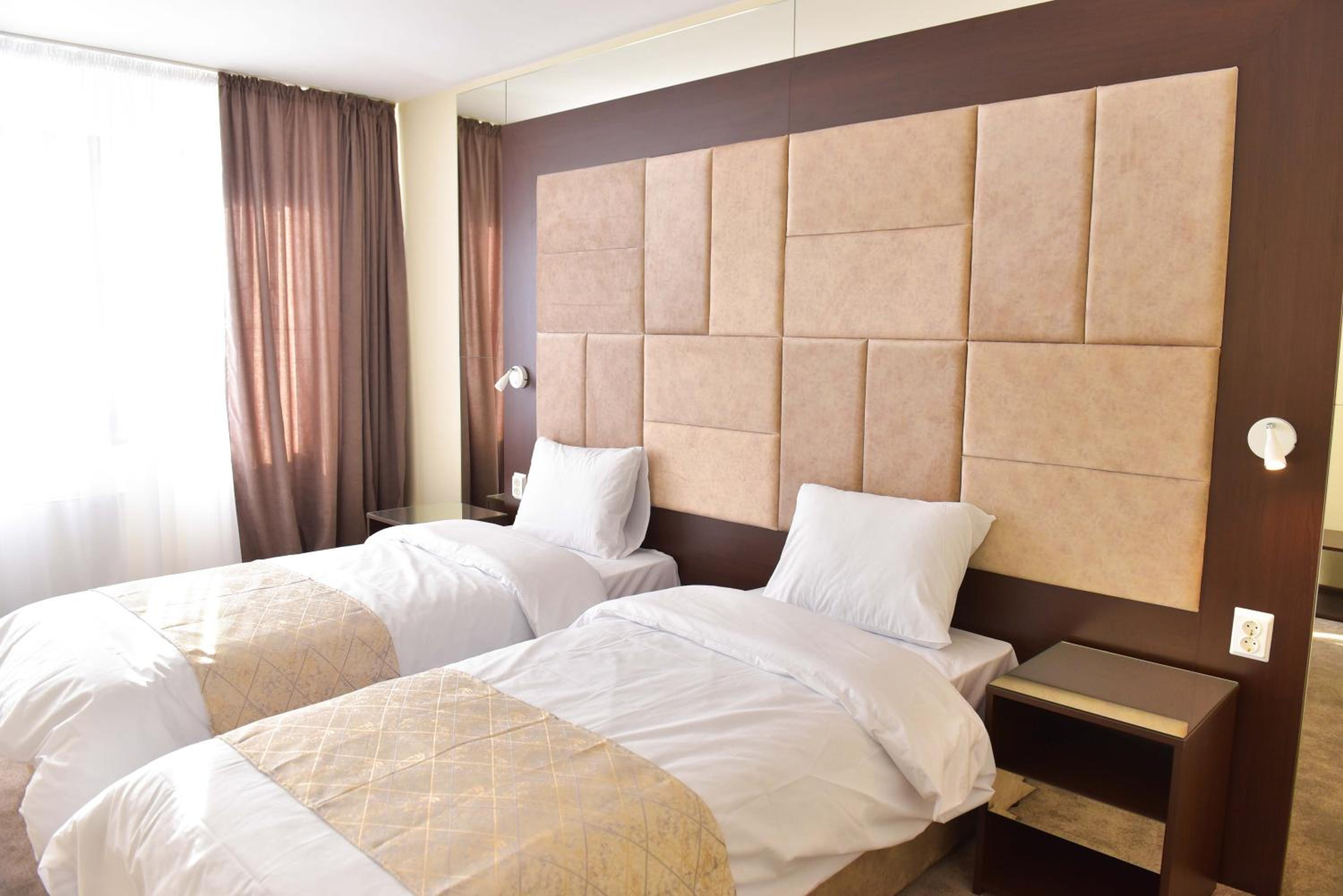 Double or Twin Room with Balcony photo 3
