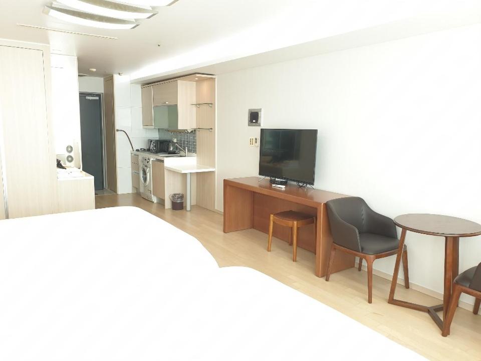 Deluxe Twin Room - Photo 2