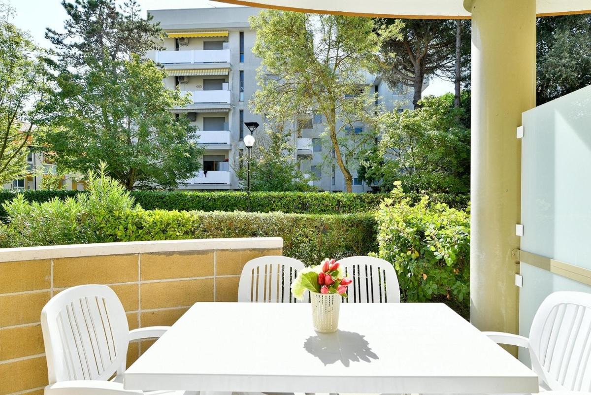 Apartment - Ground Floor photo 2