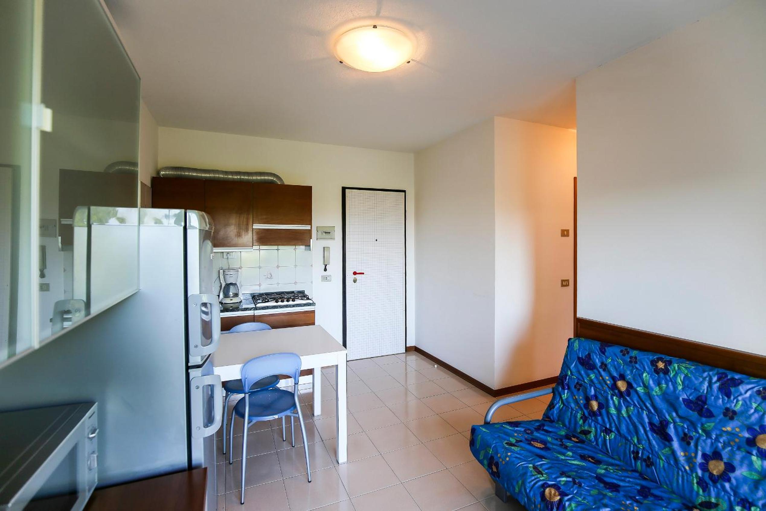 One-Bedroom Apartment photo 1