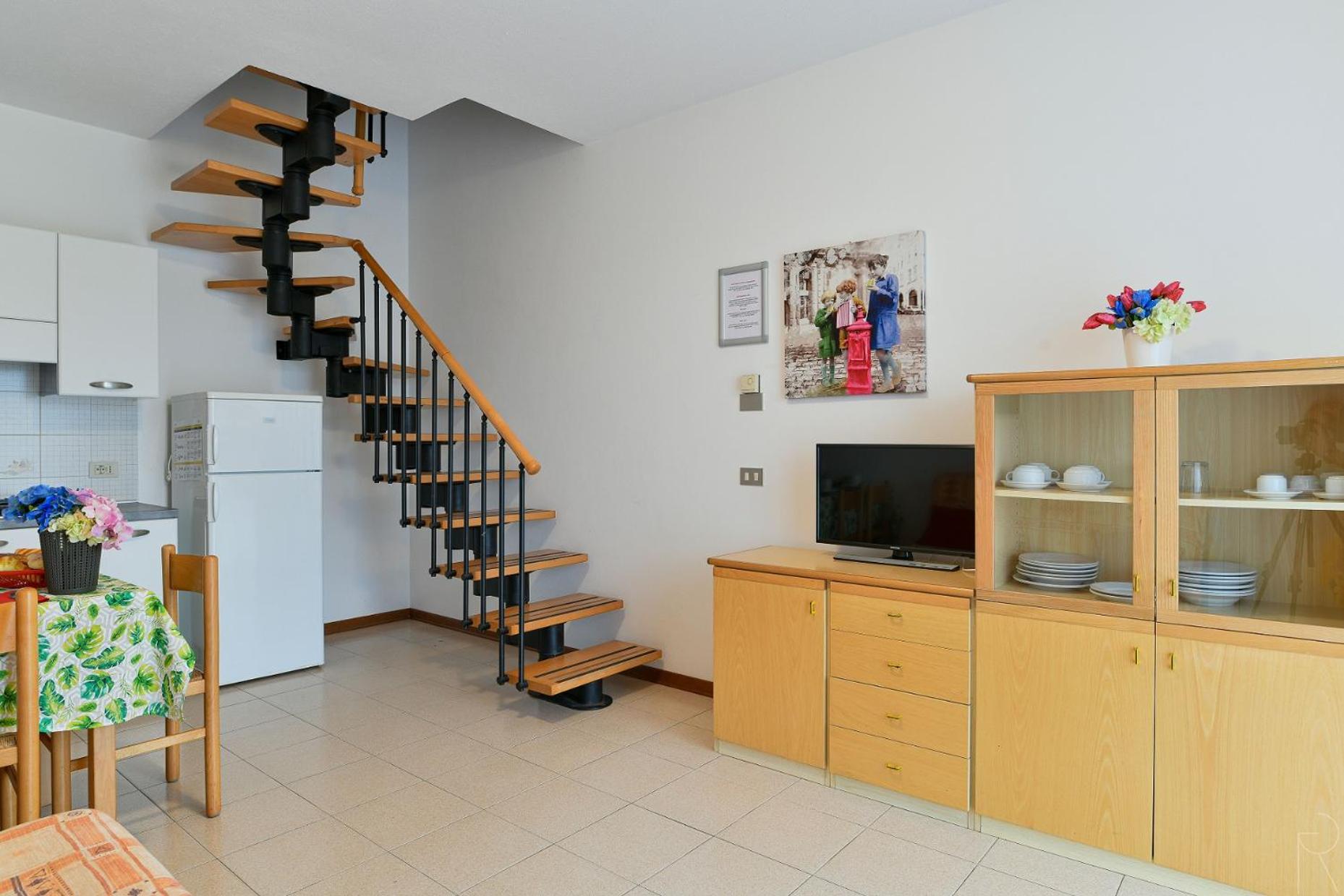 Apartment - Split Level (4 Adults)
