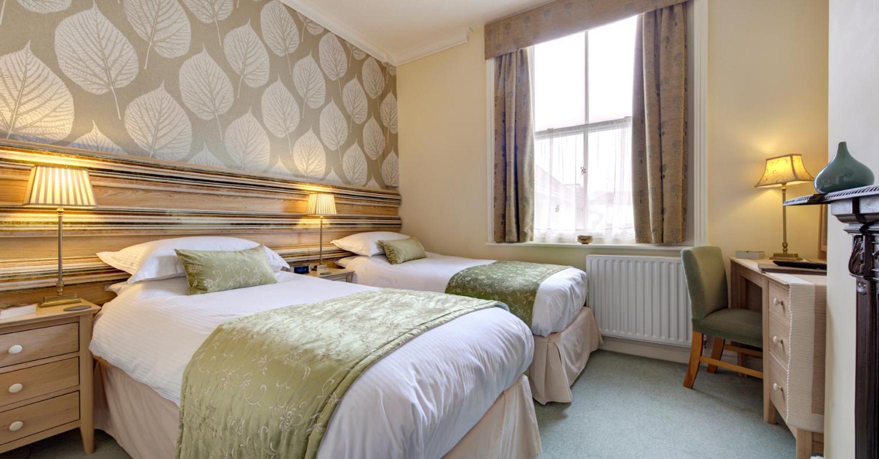 Double or Twin Room with Shower