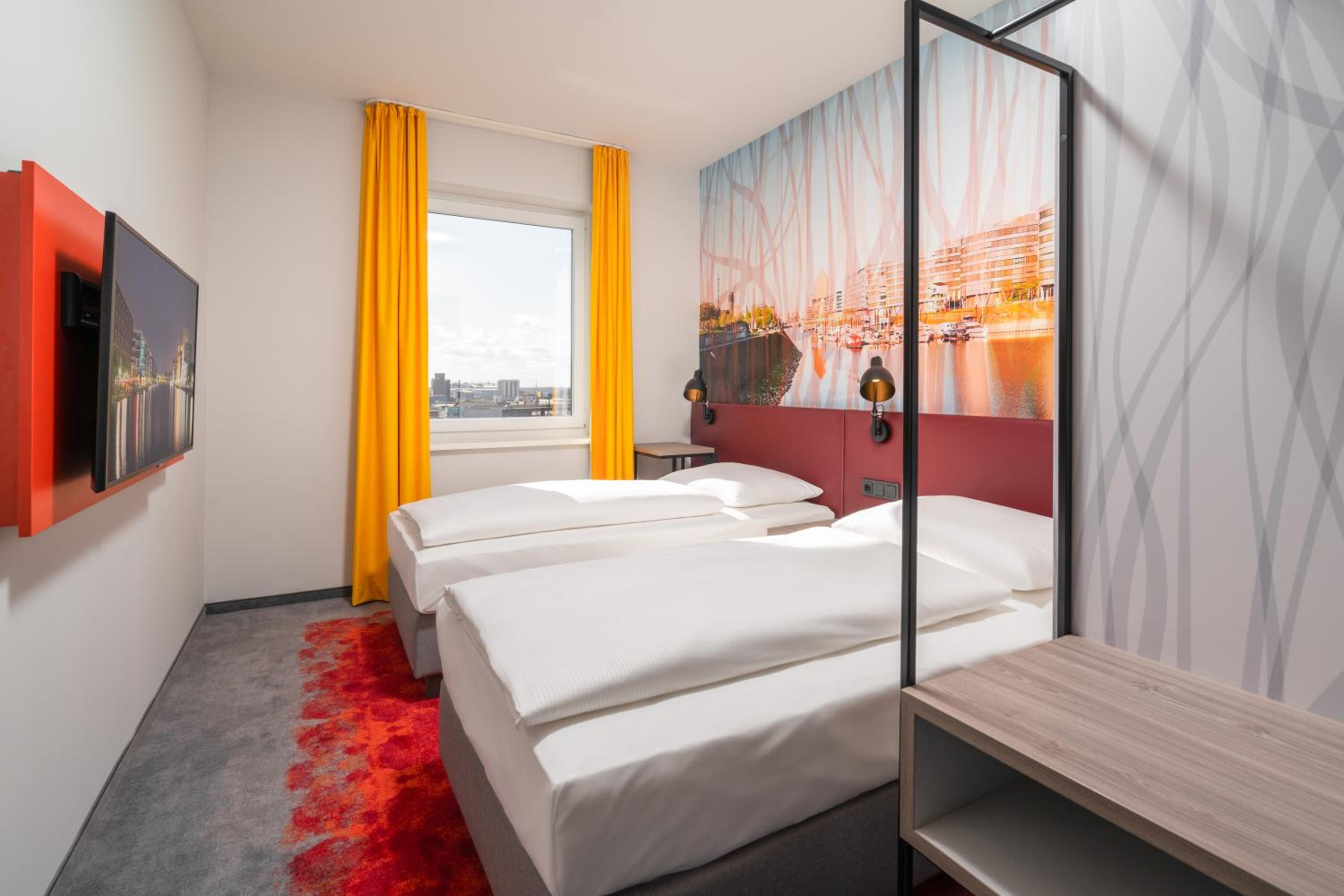Twin Room - Photo 1