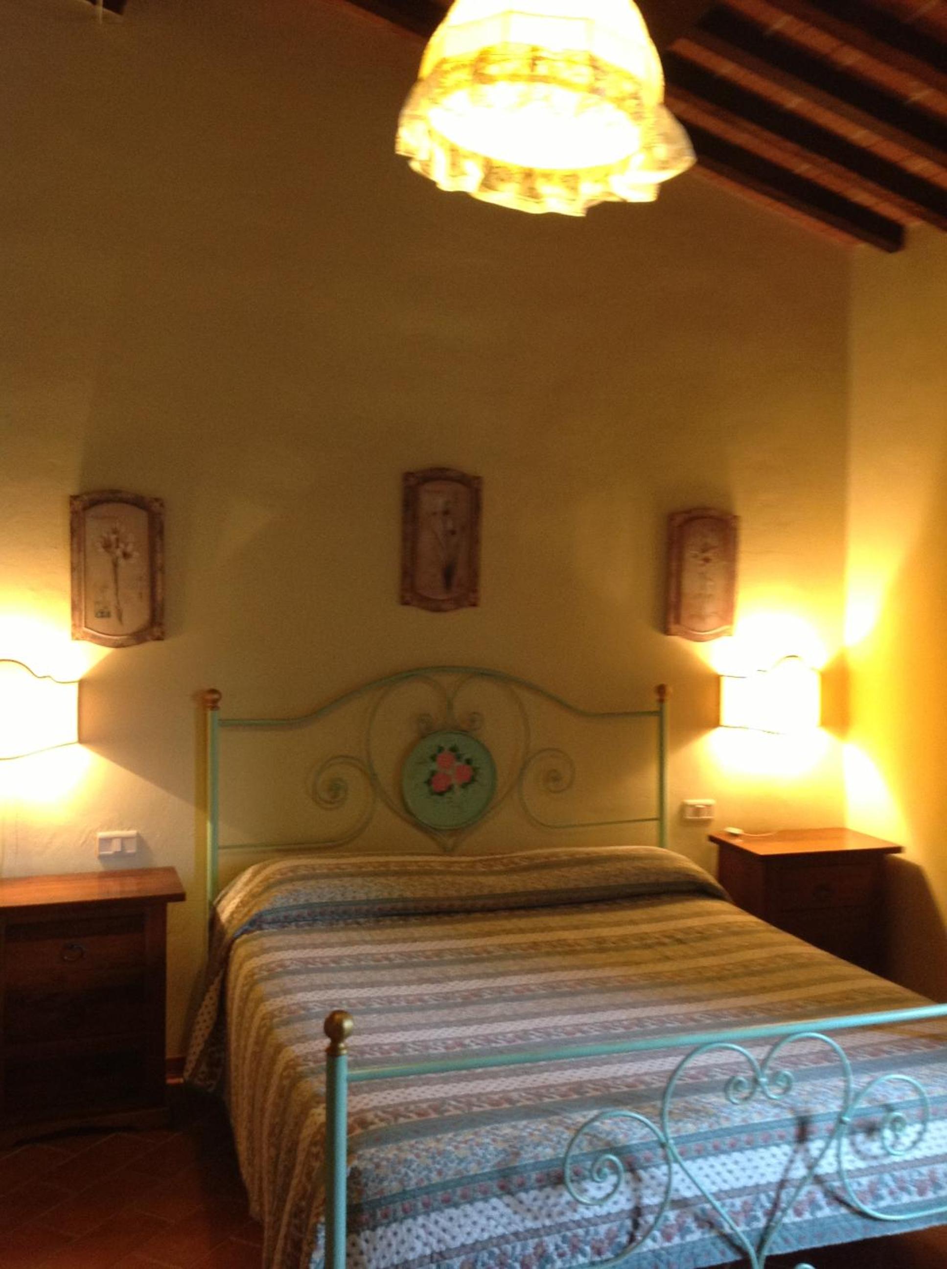 Deluxe Two-Bedroom Apartment with Garden View