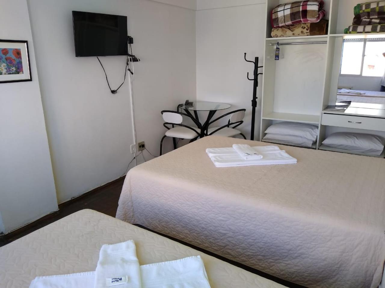 Standard Double or Twin Room photo 1