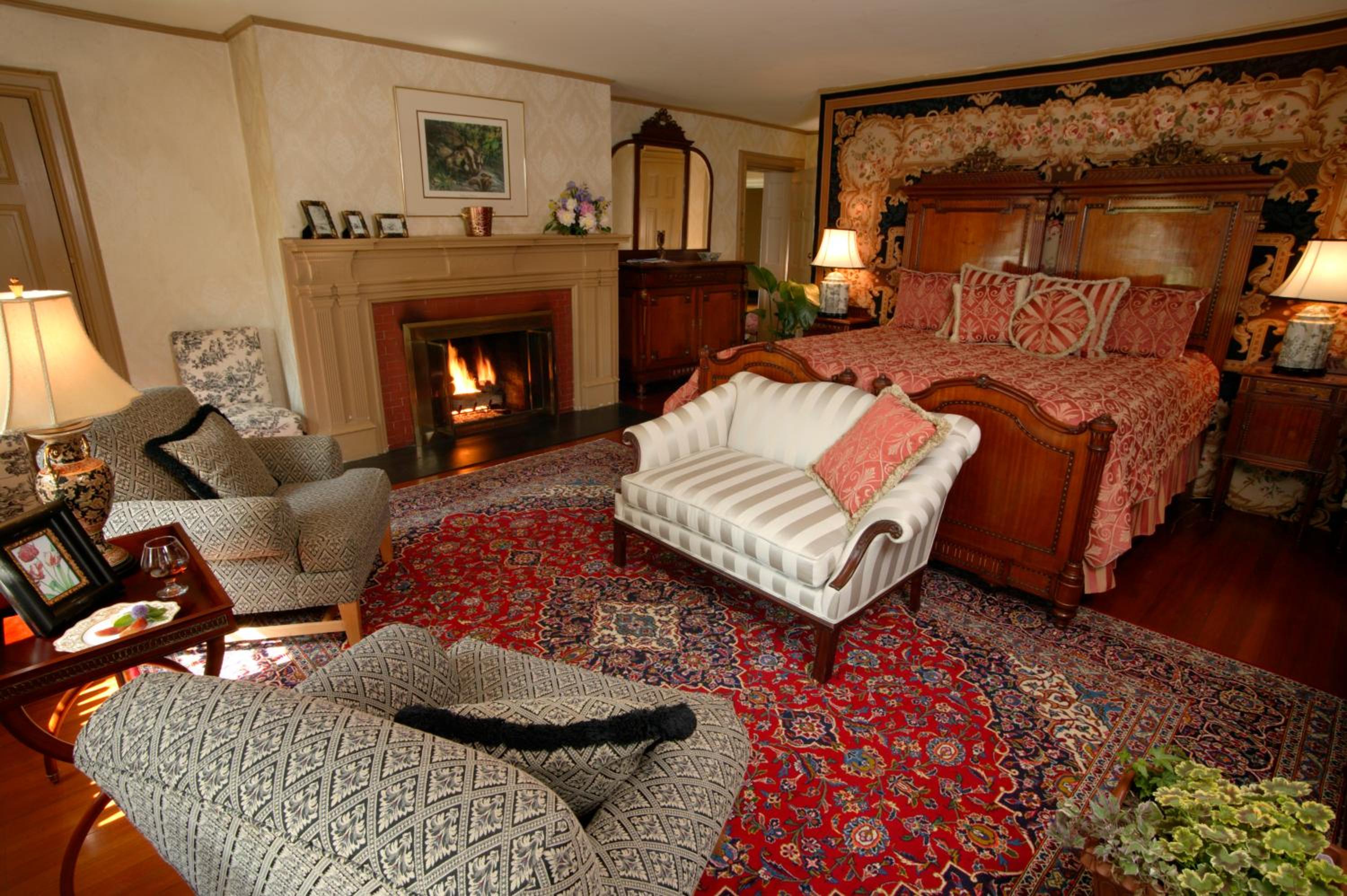 Deluxe King Room