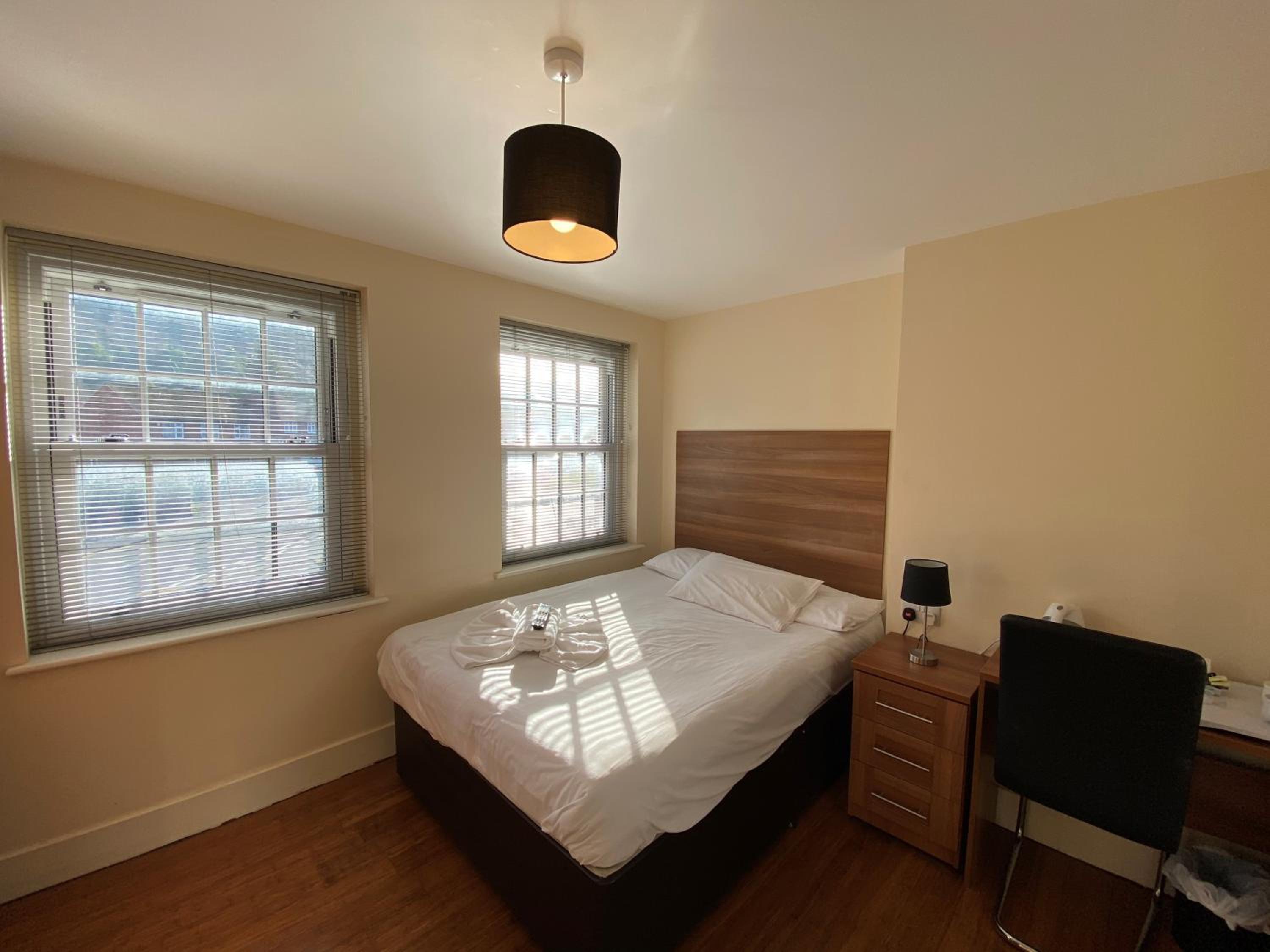 Double Room - Photo 6