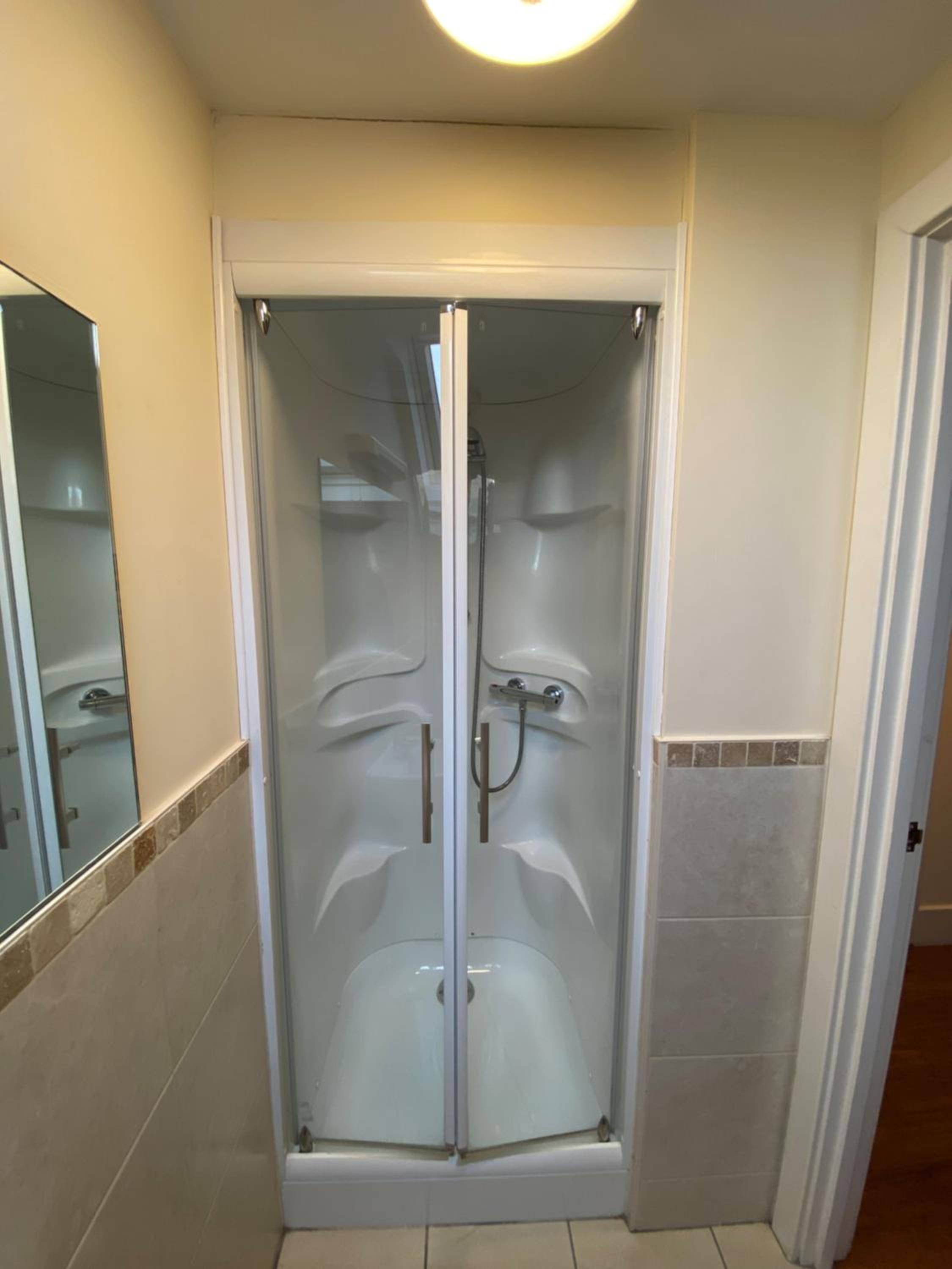 Double Room - Photo 23