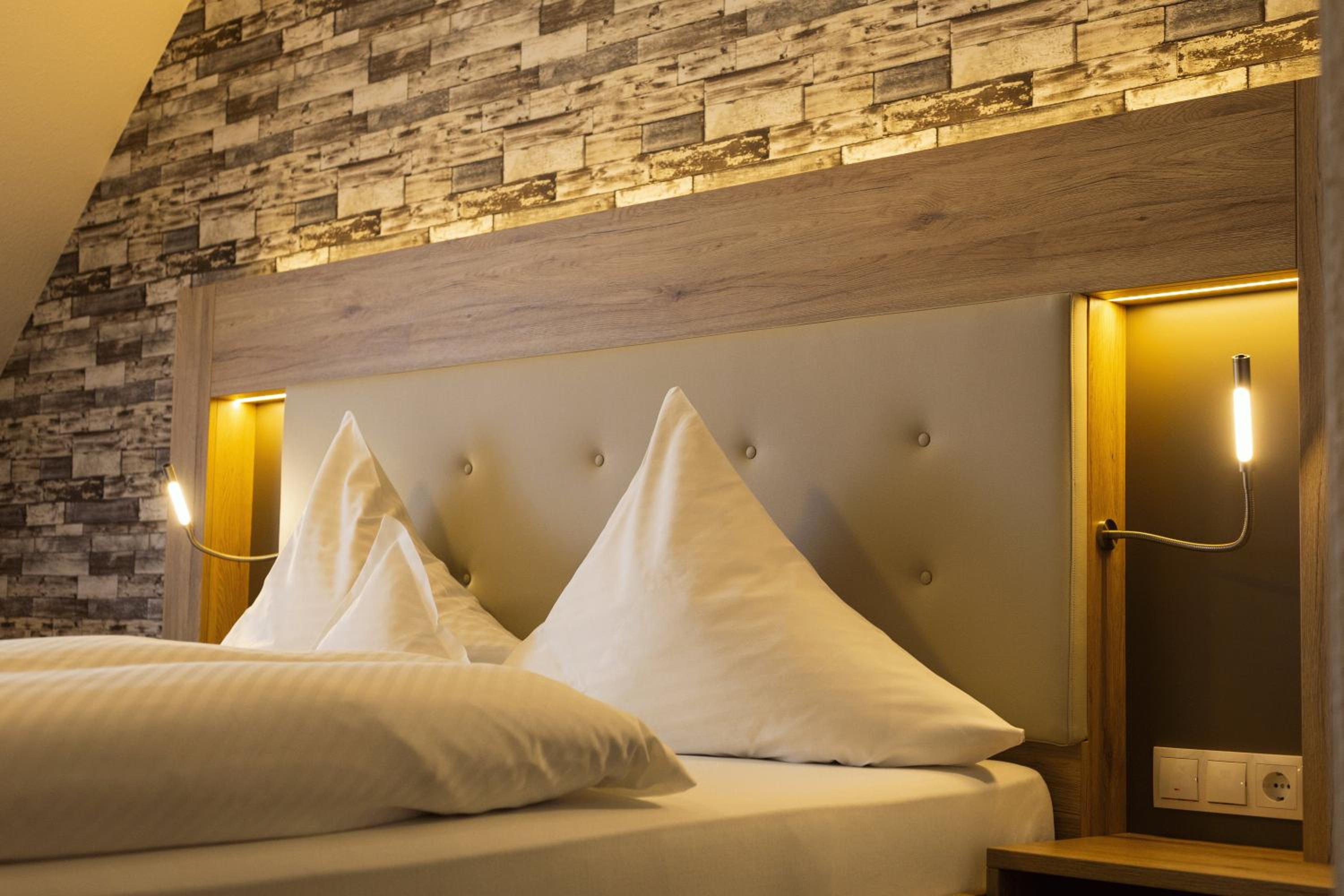 Superior Double Room - Photo 1