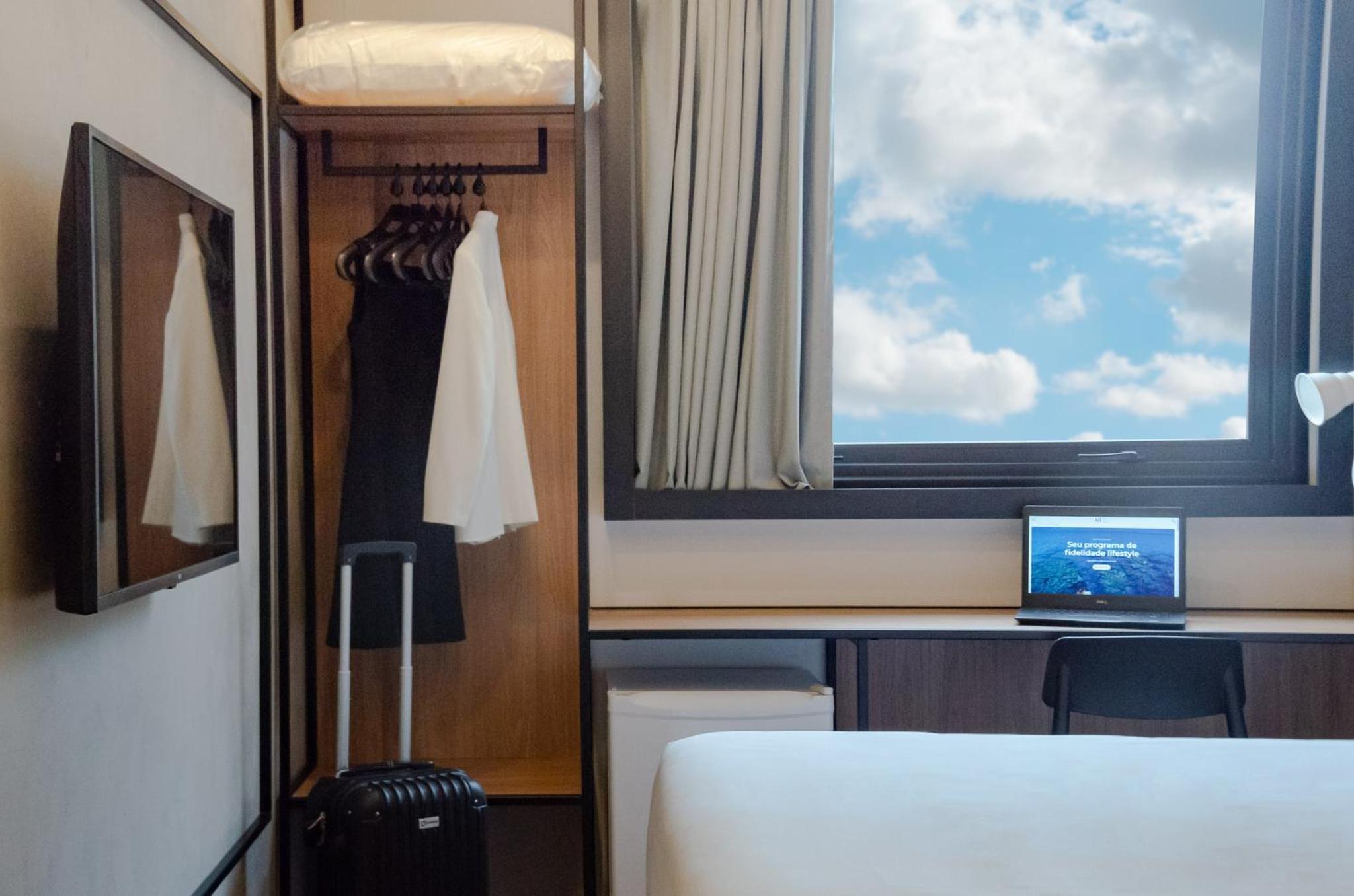 Standard Double Room - Photo 7