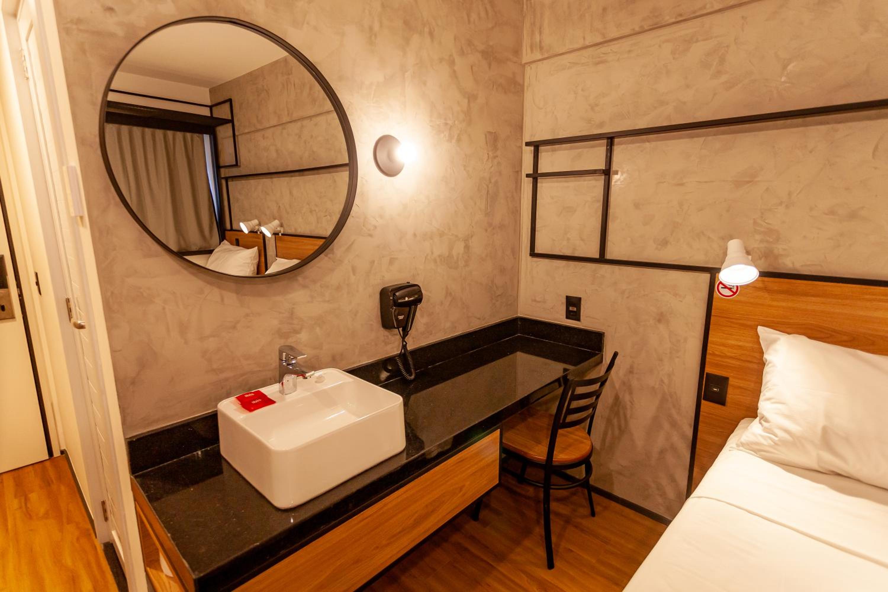 Standard Double Room - Photo 4