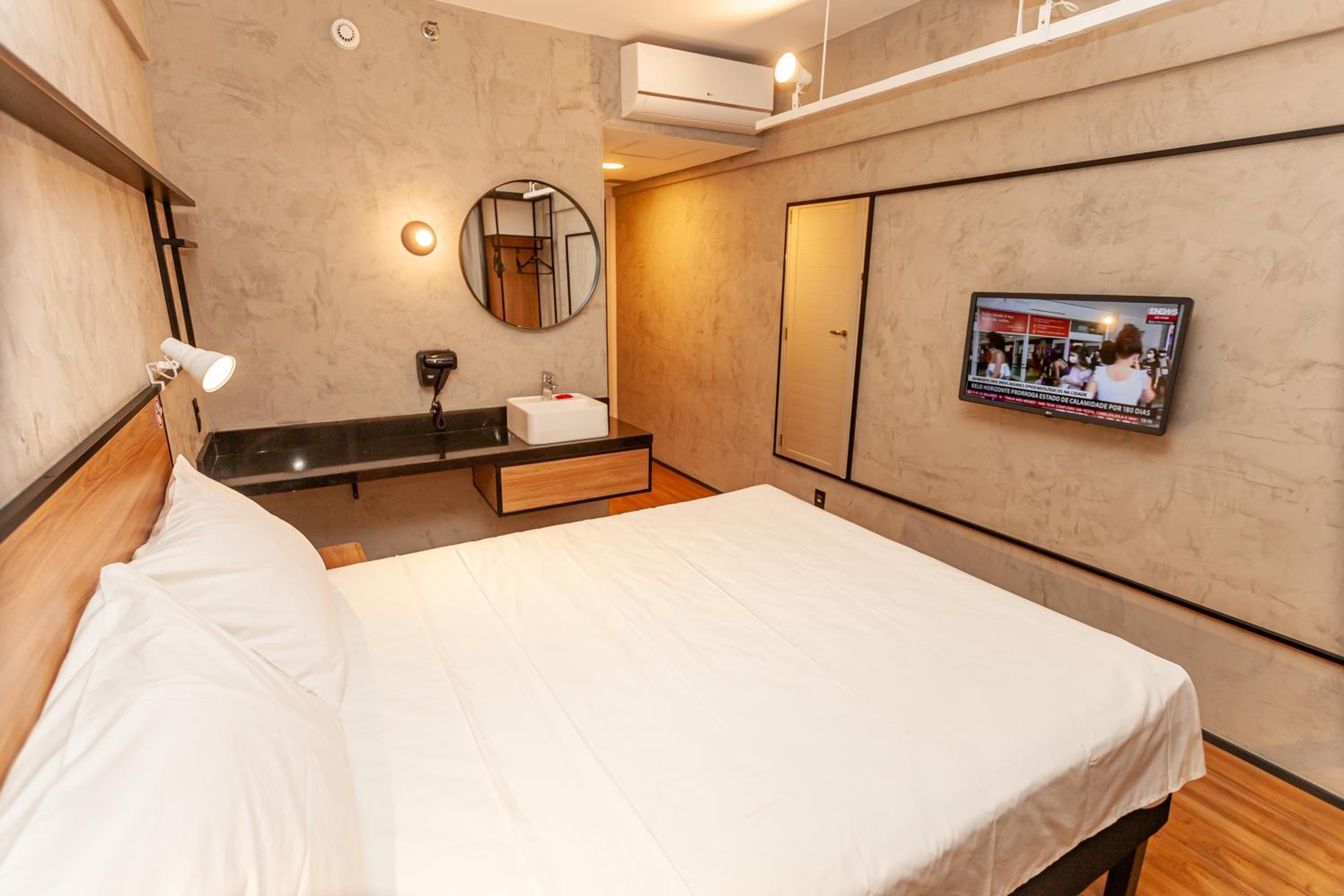 Standard Double Room - Photo 3