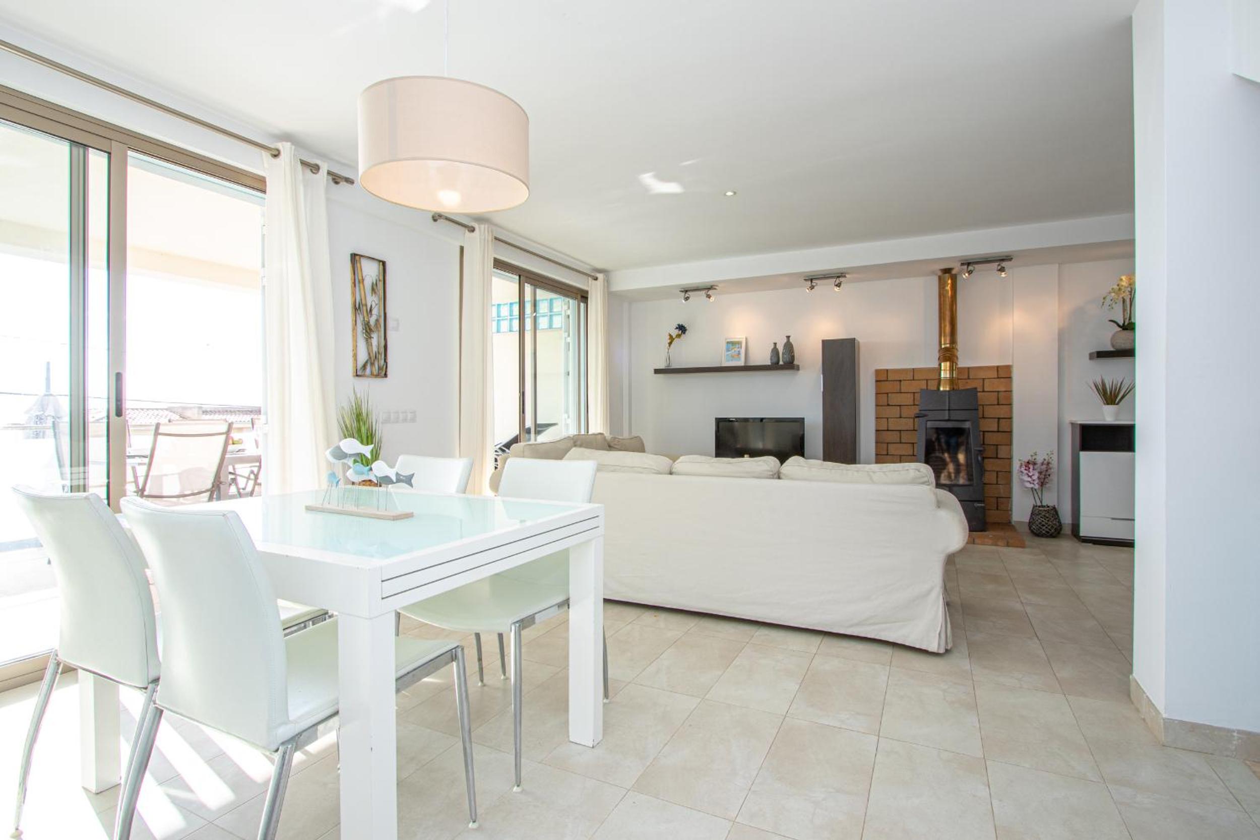 Casa de cuatro habitaciones