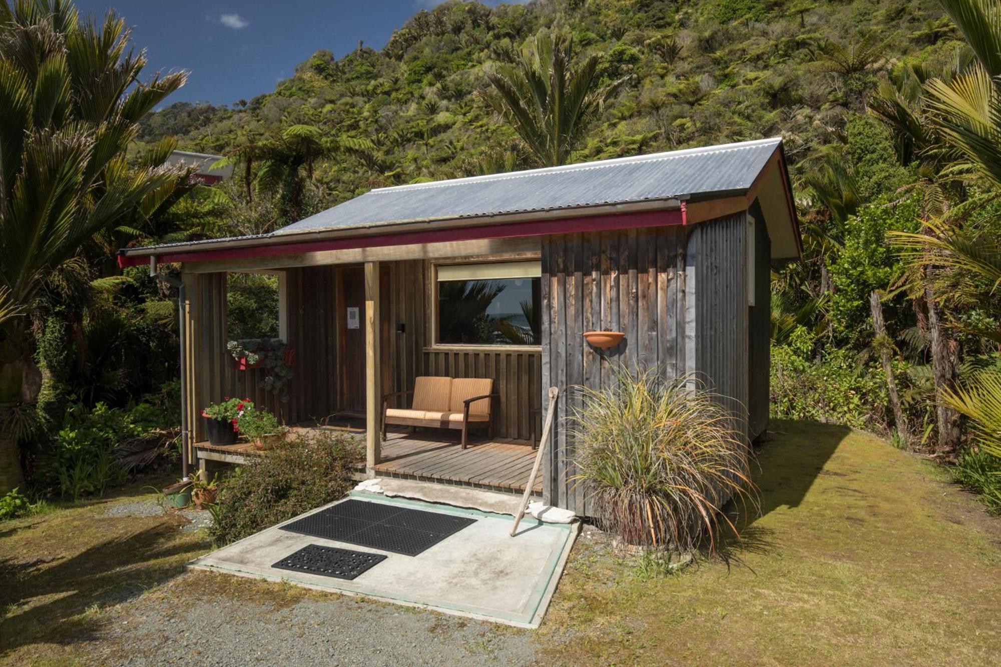 Rimu Cottage photo 2