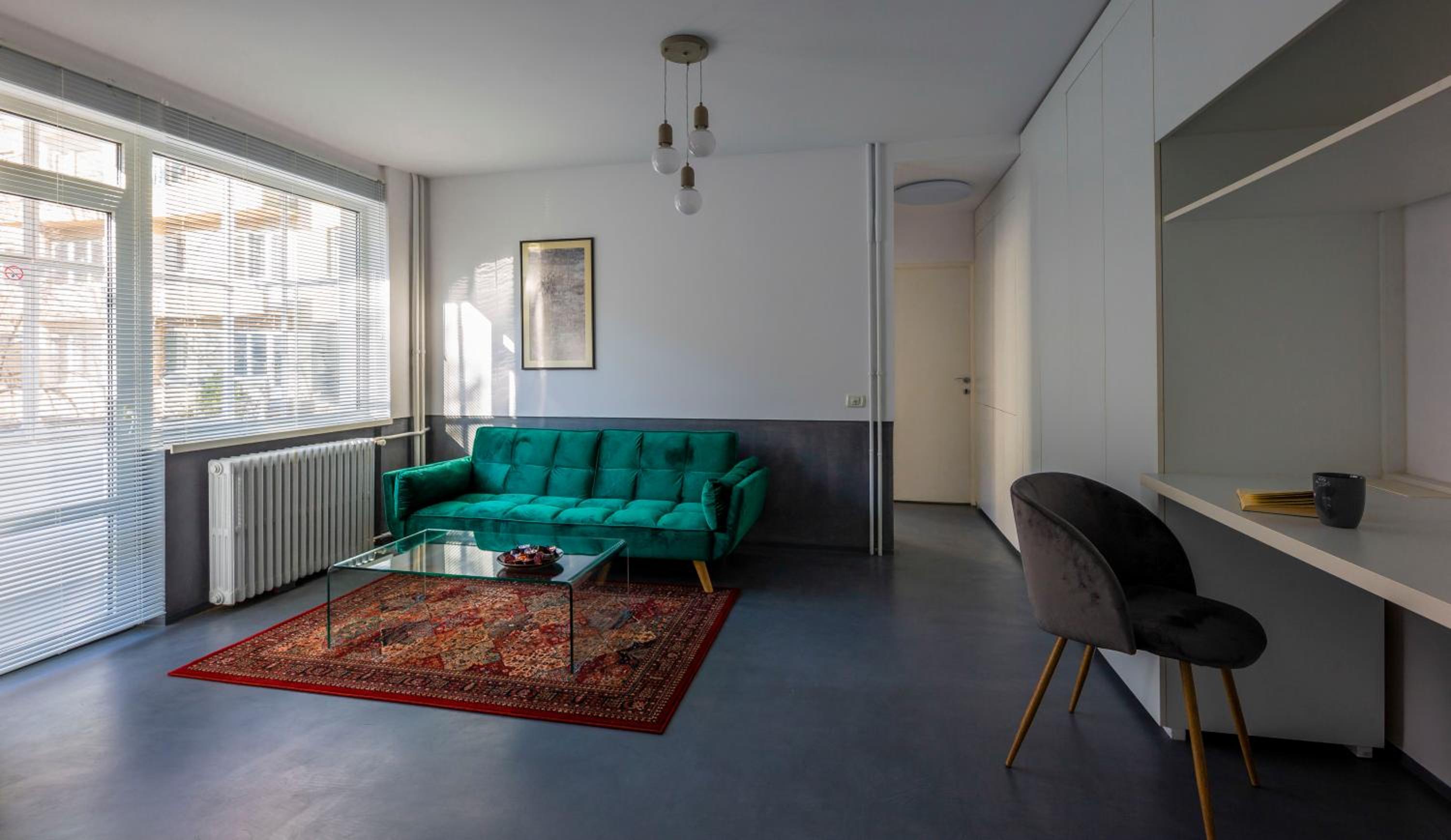 One-Bedroom Apartment - Photo 16