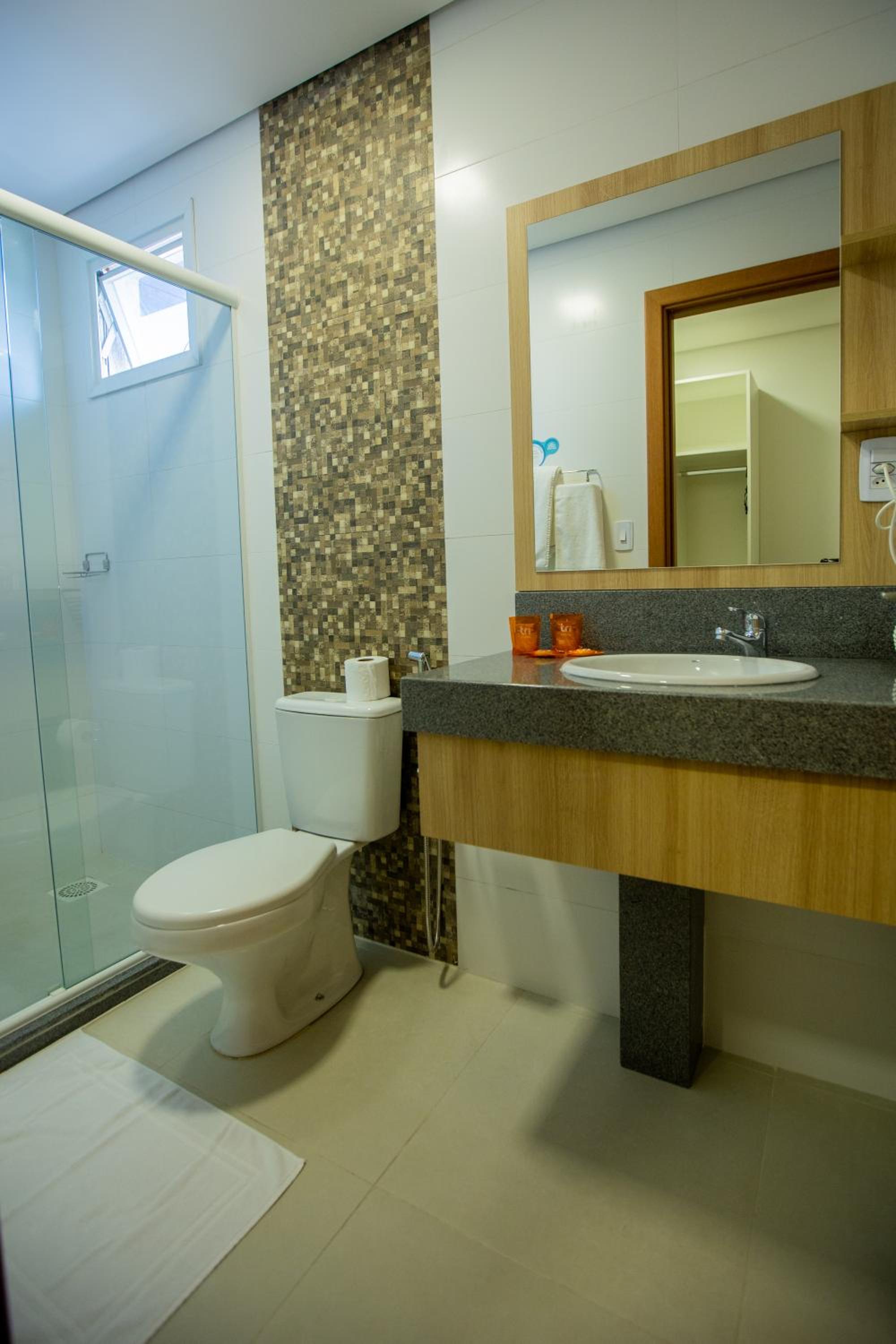 Deluxe Twin Room - Photo 5