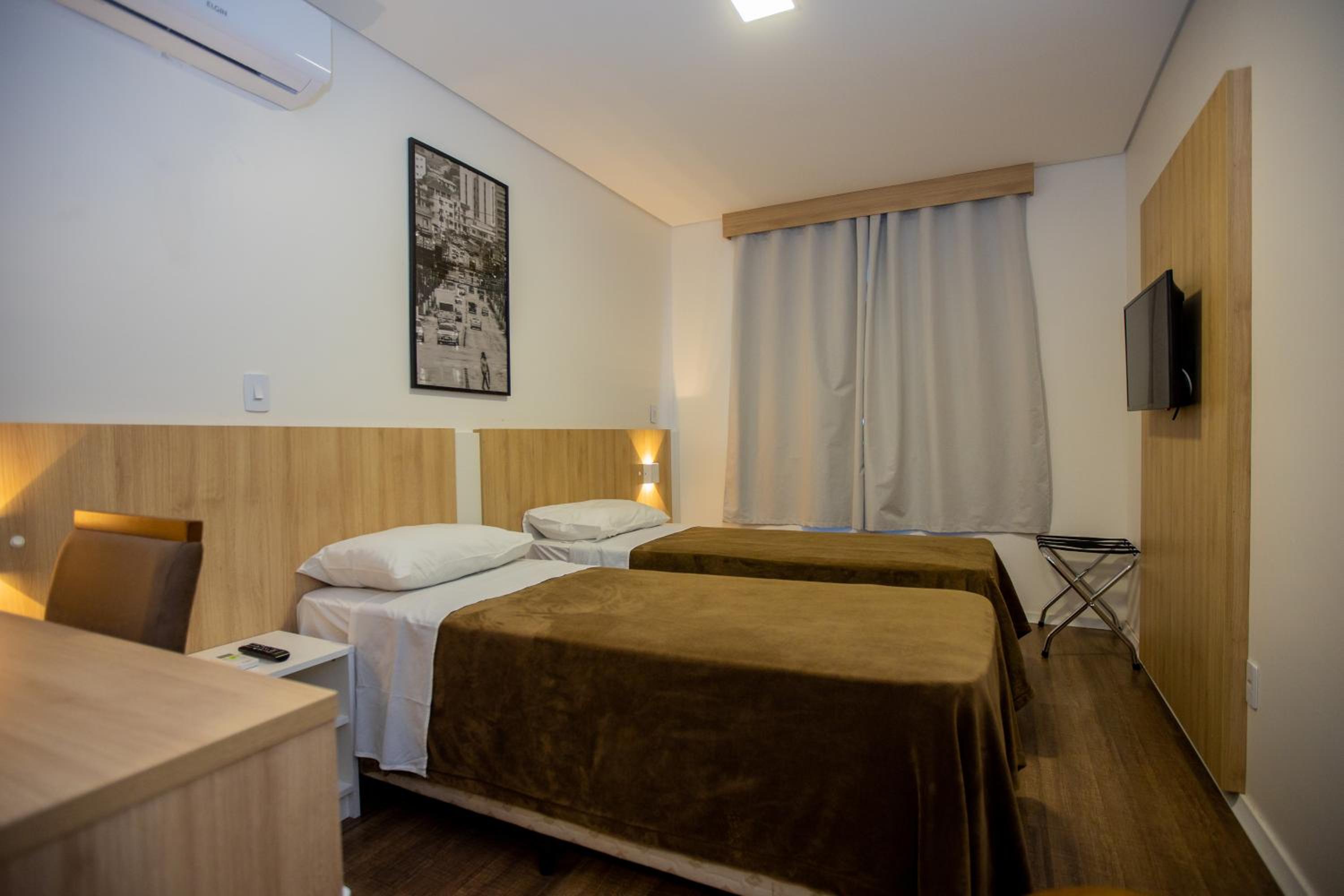 Deluxe Twin Room - Photo 4
