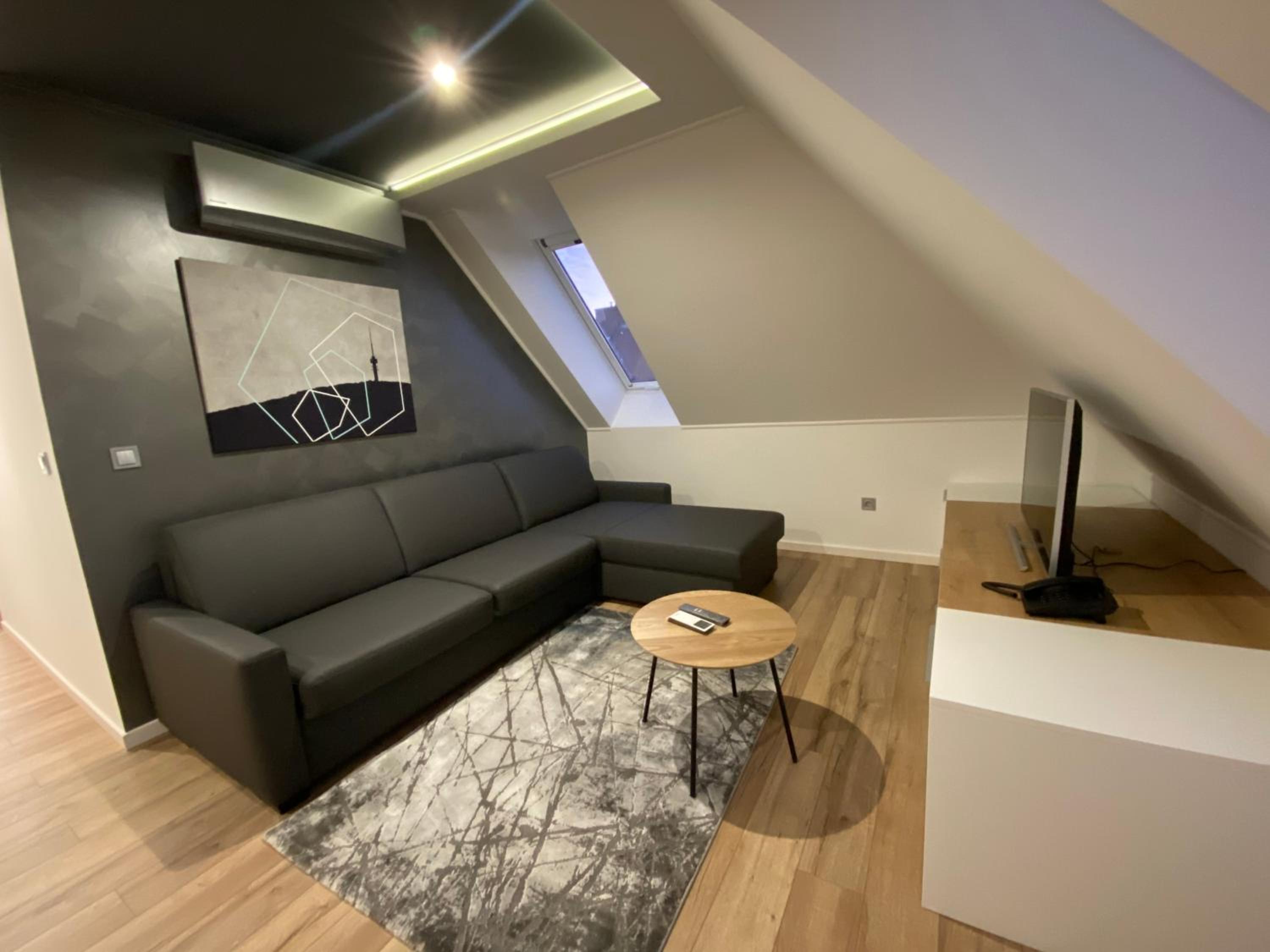Two-Bedroom Apartment - Photo 2