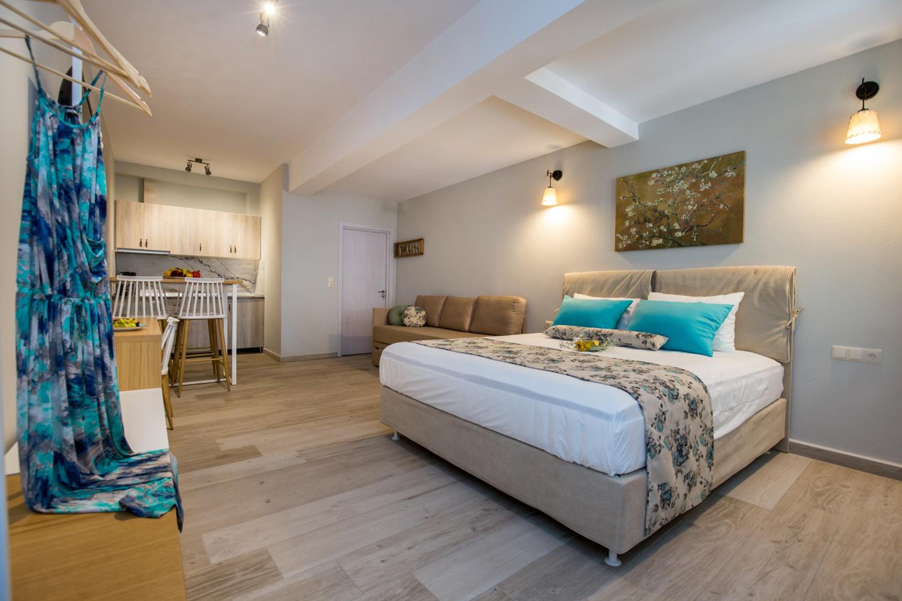 Luxury Triple Room - Photo 1