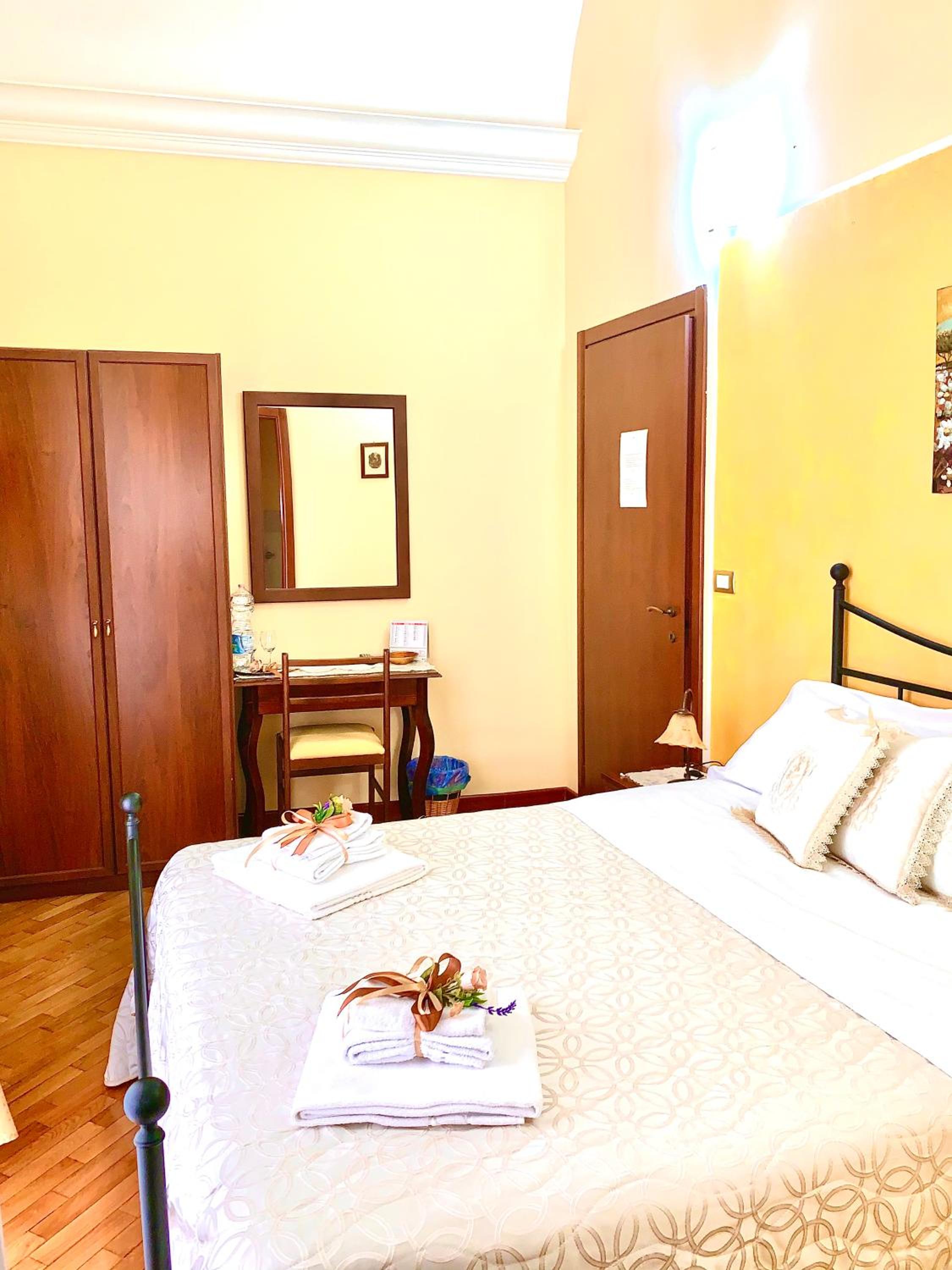 Double Room with Terrace - Photo 2