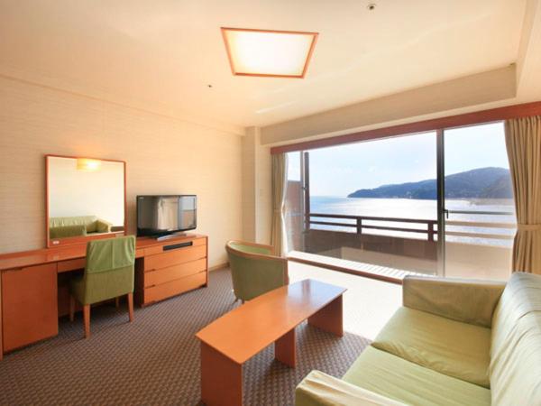 Standard Twin Room - Main Building - Non-Smoking
