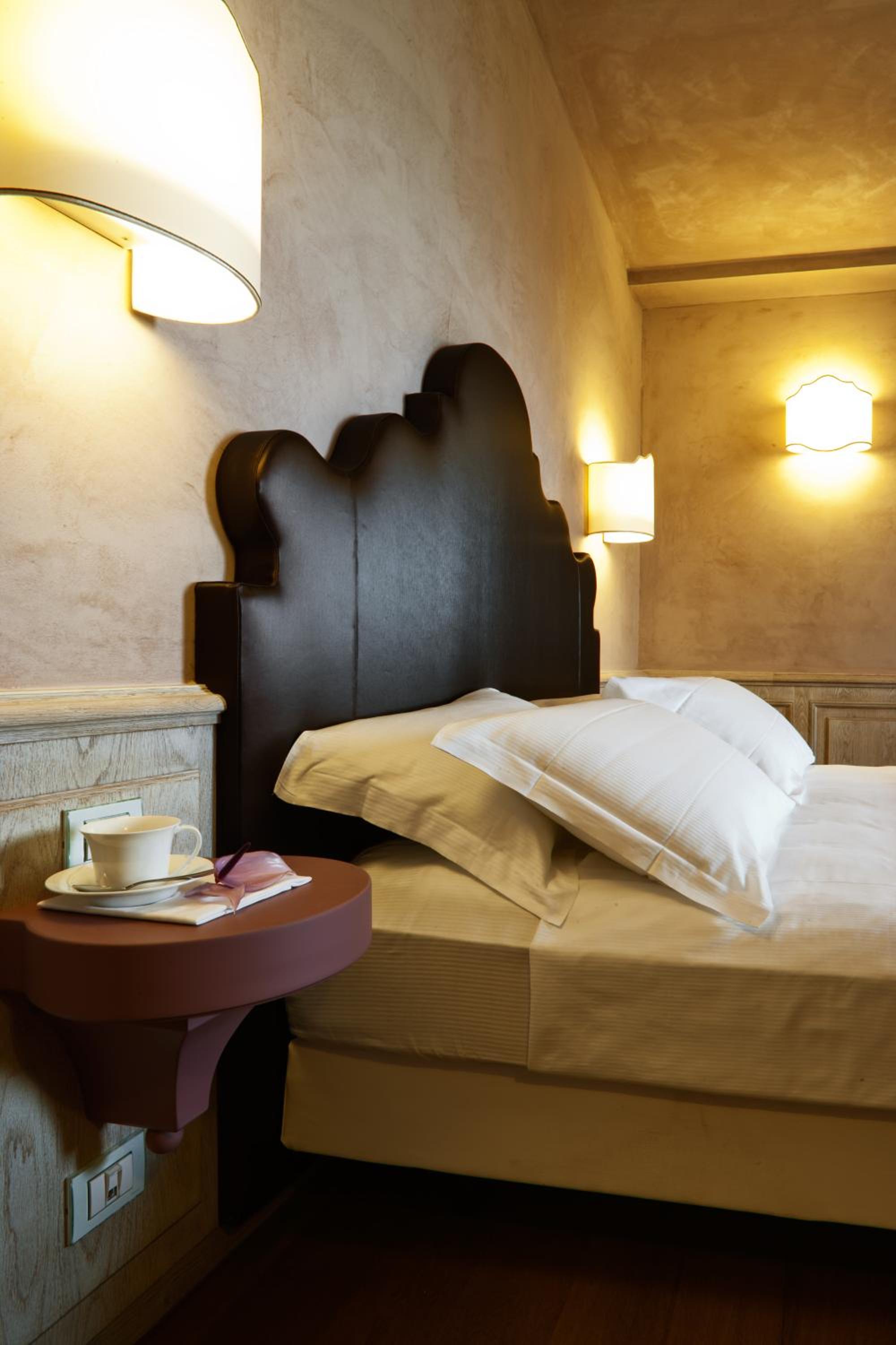Superior Double Room with Sea View - Photo 11
