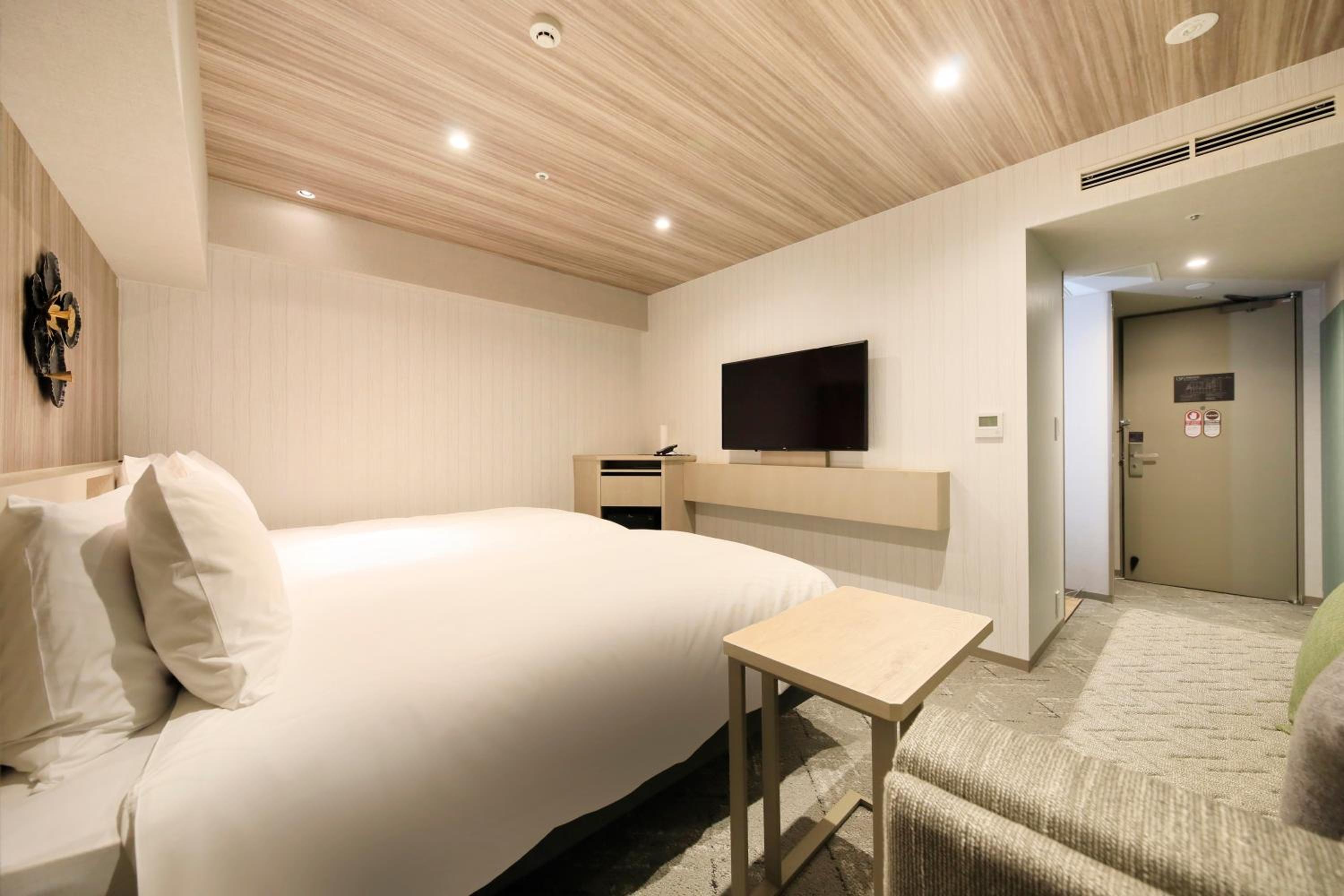 Twin Room with Station View - Non-Smoking - Photo 23