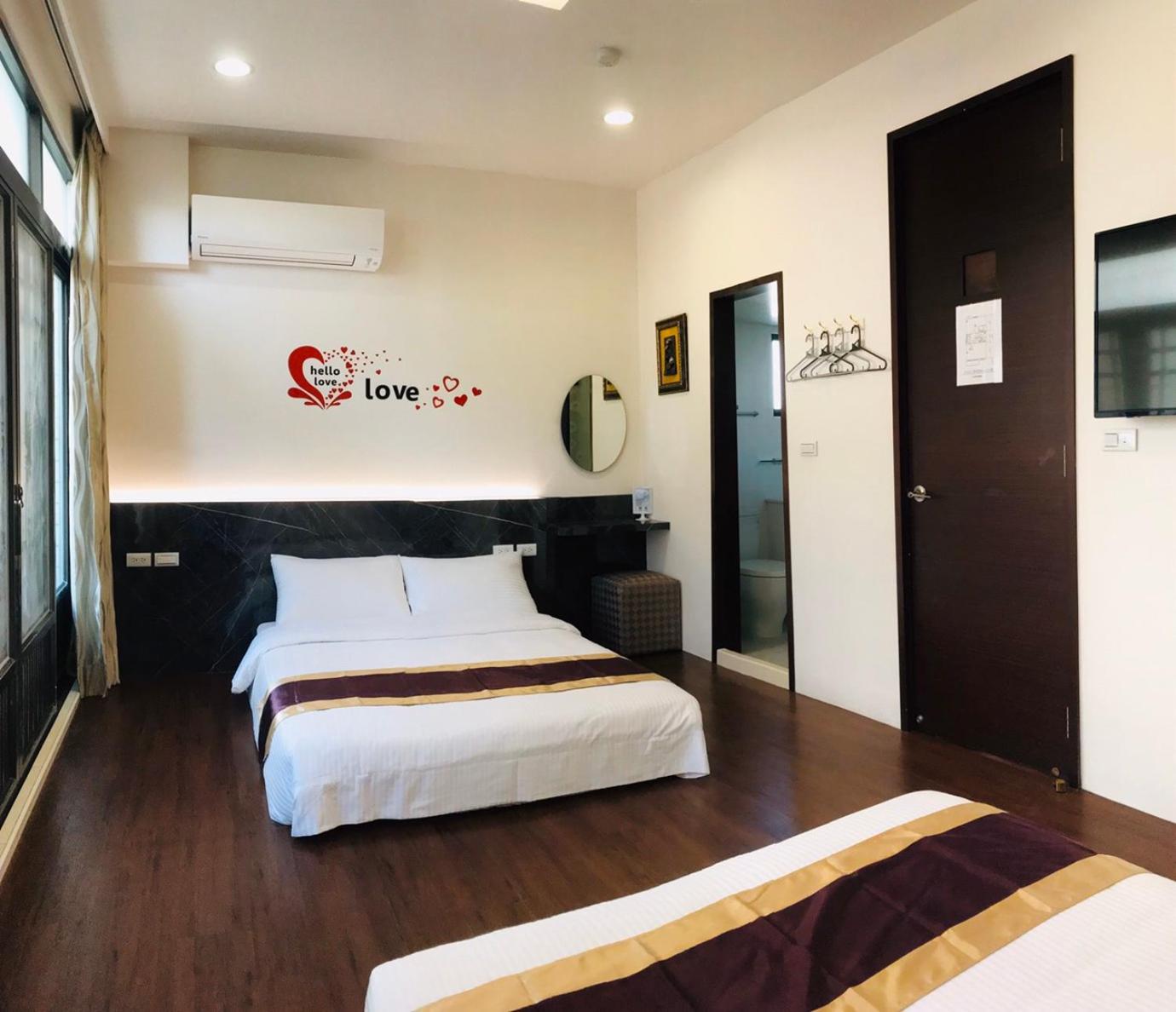 Quadruple Room with Bathroom photo 2