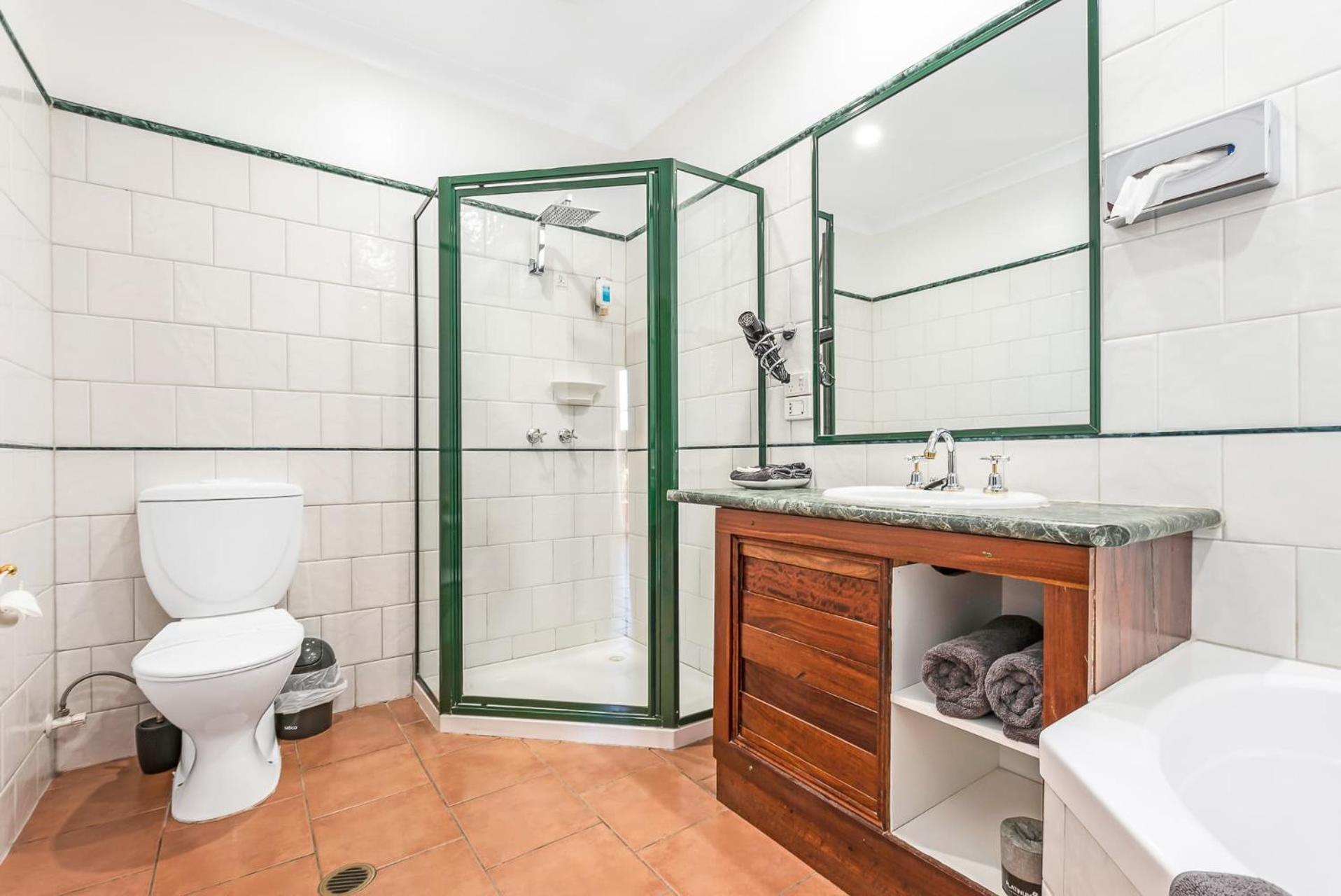 Twin Suite - Photo 6