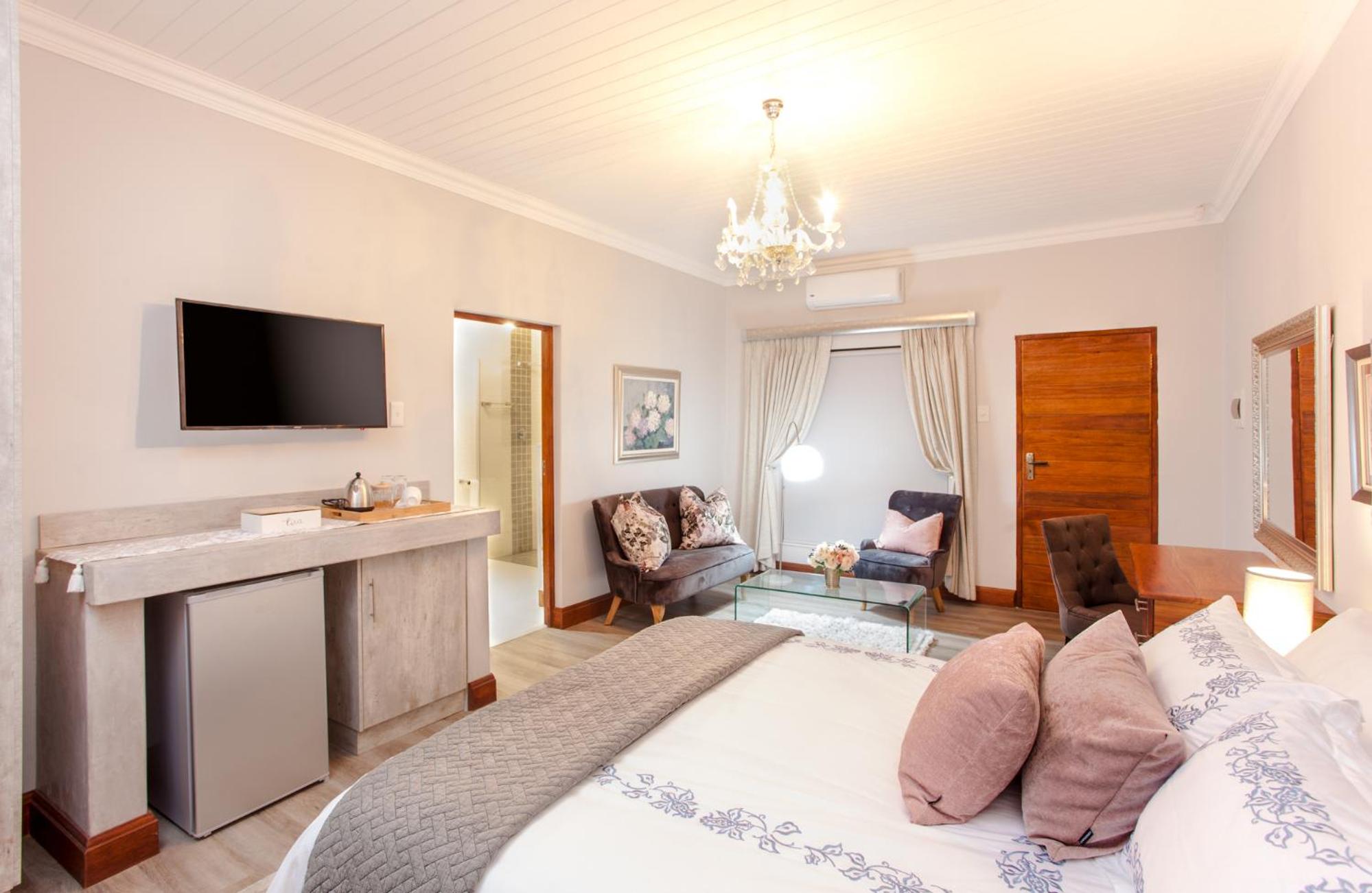 Premier Queen Room photo 1