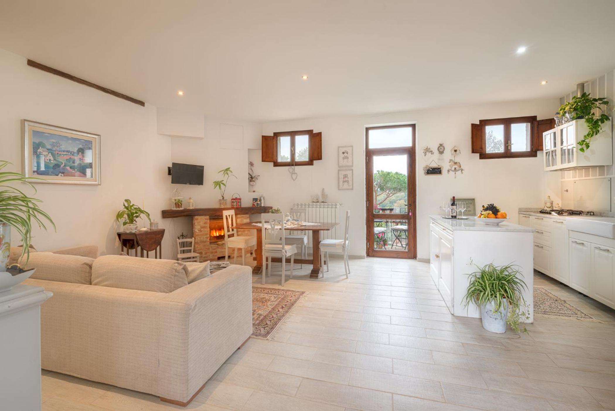 Apartment - Ground Floor photo 2