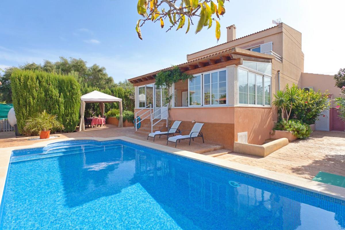 Villa with Private Pool photo 1
