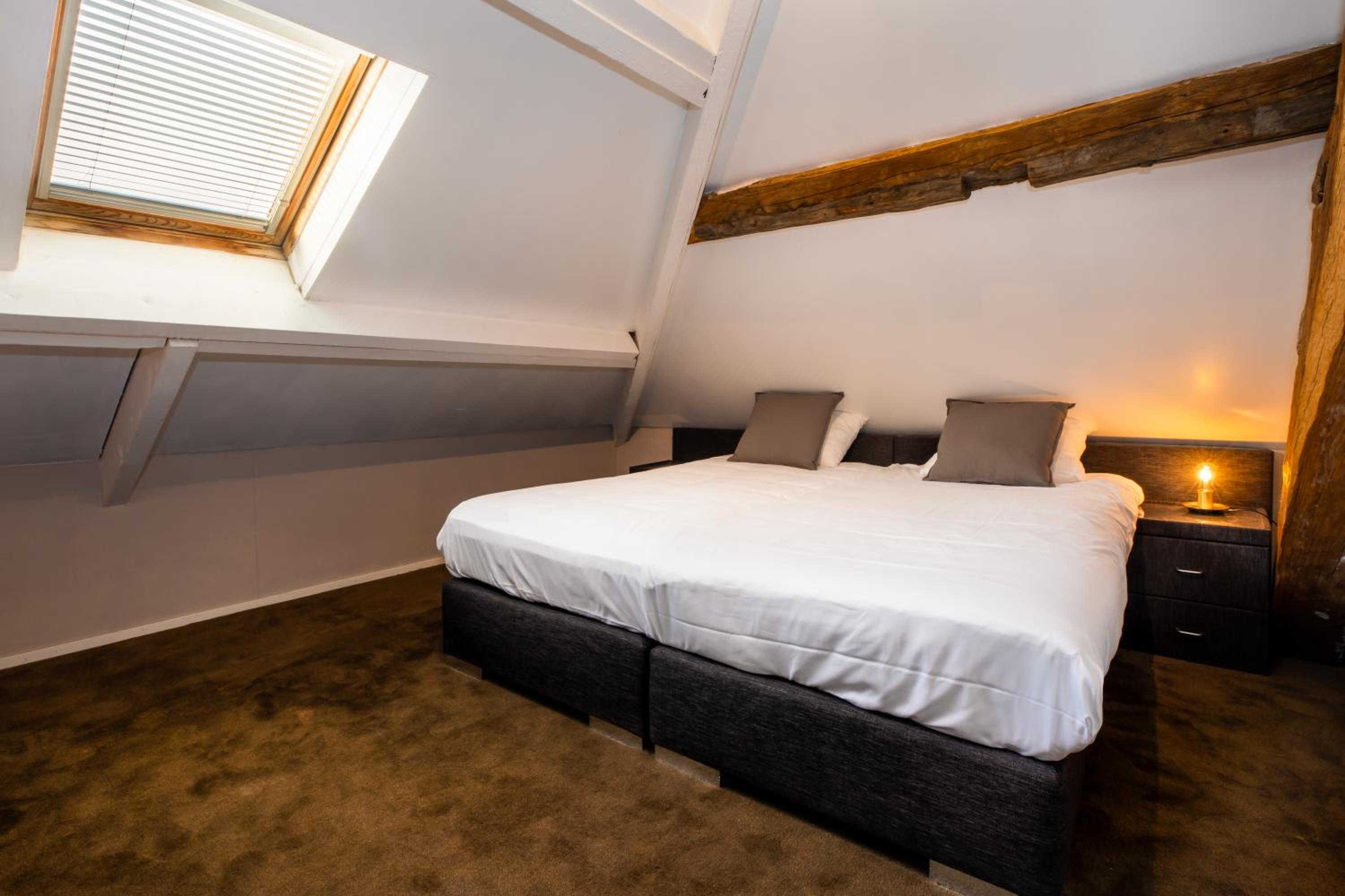 Apartment with shower in coach house 2-6p. - Photo 5