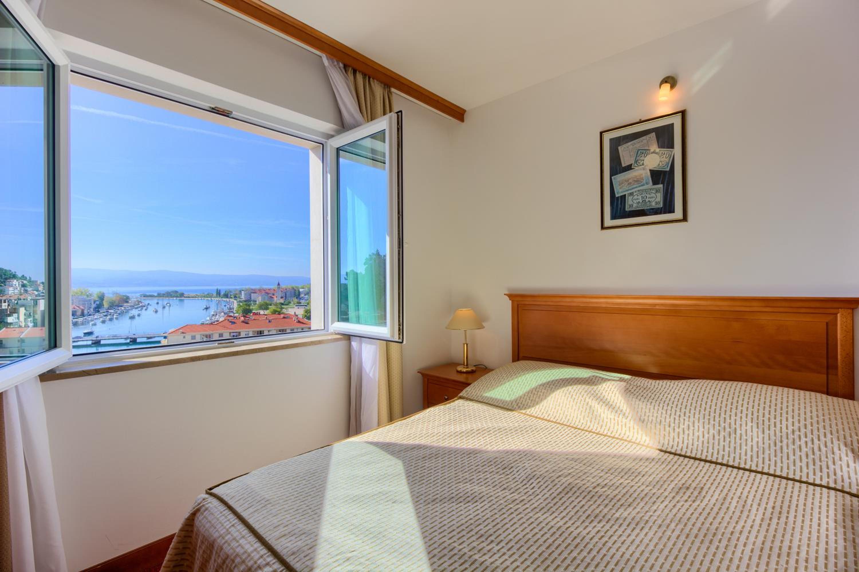  Double Room with Sea View - Photo 3