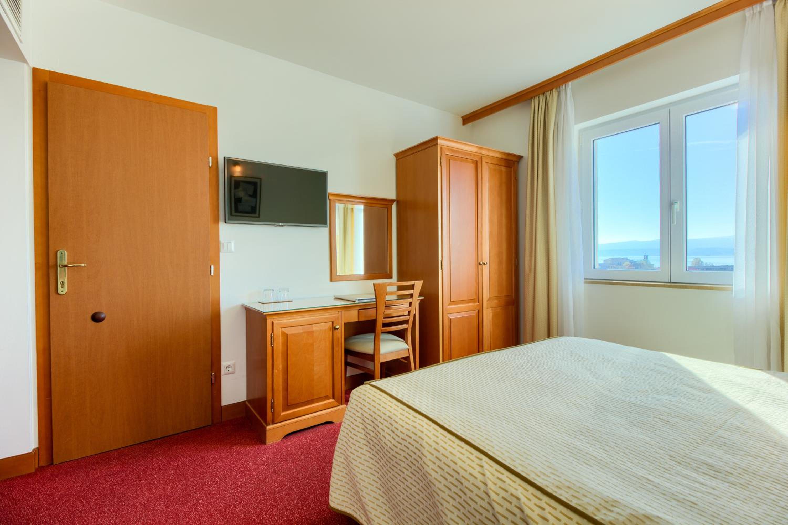  Double Room with Sea View - Photo 2