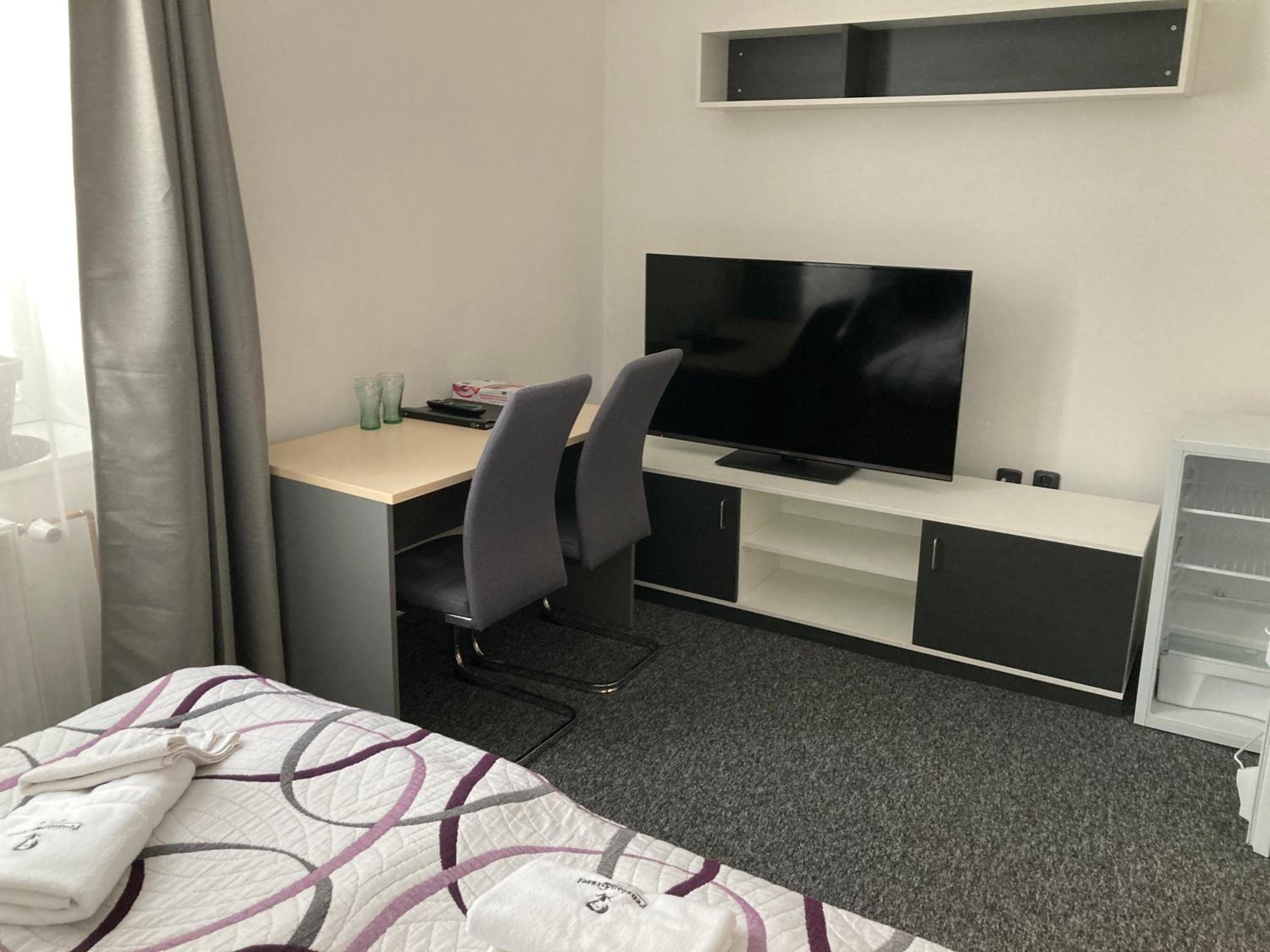 Double or Twin Room photo 2