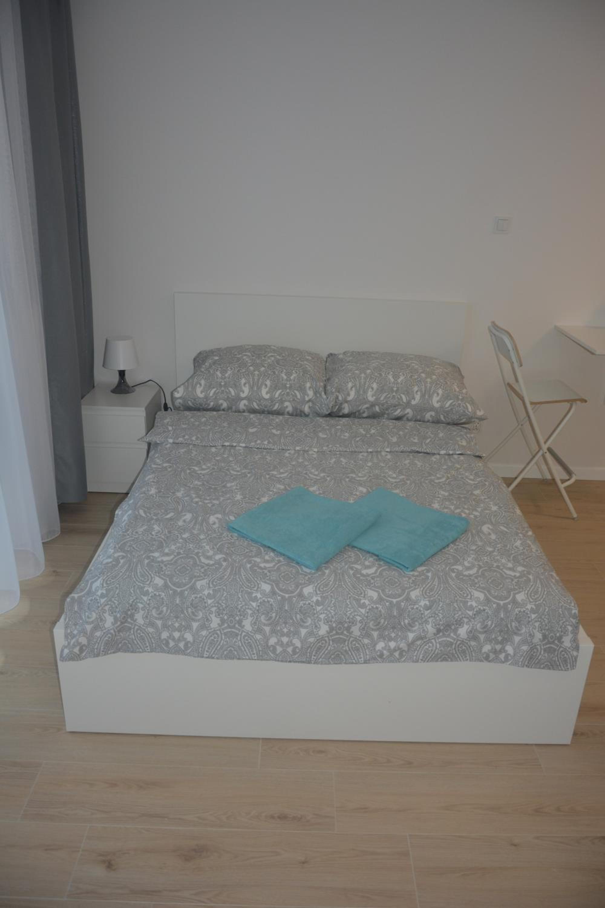 One-Bedroom Apartment photo 2