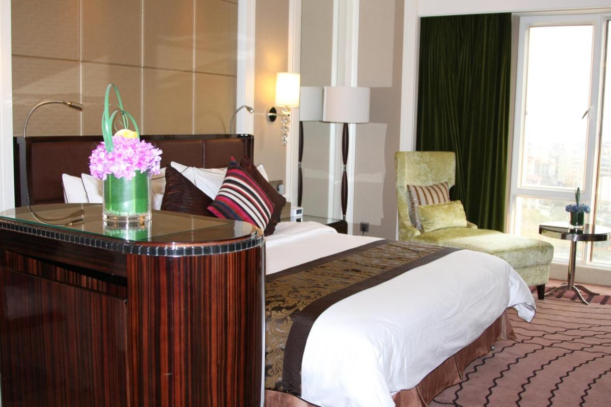 Business Queen Room photo 2