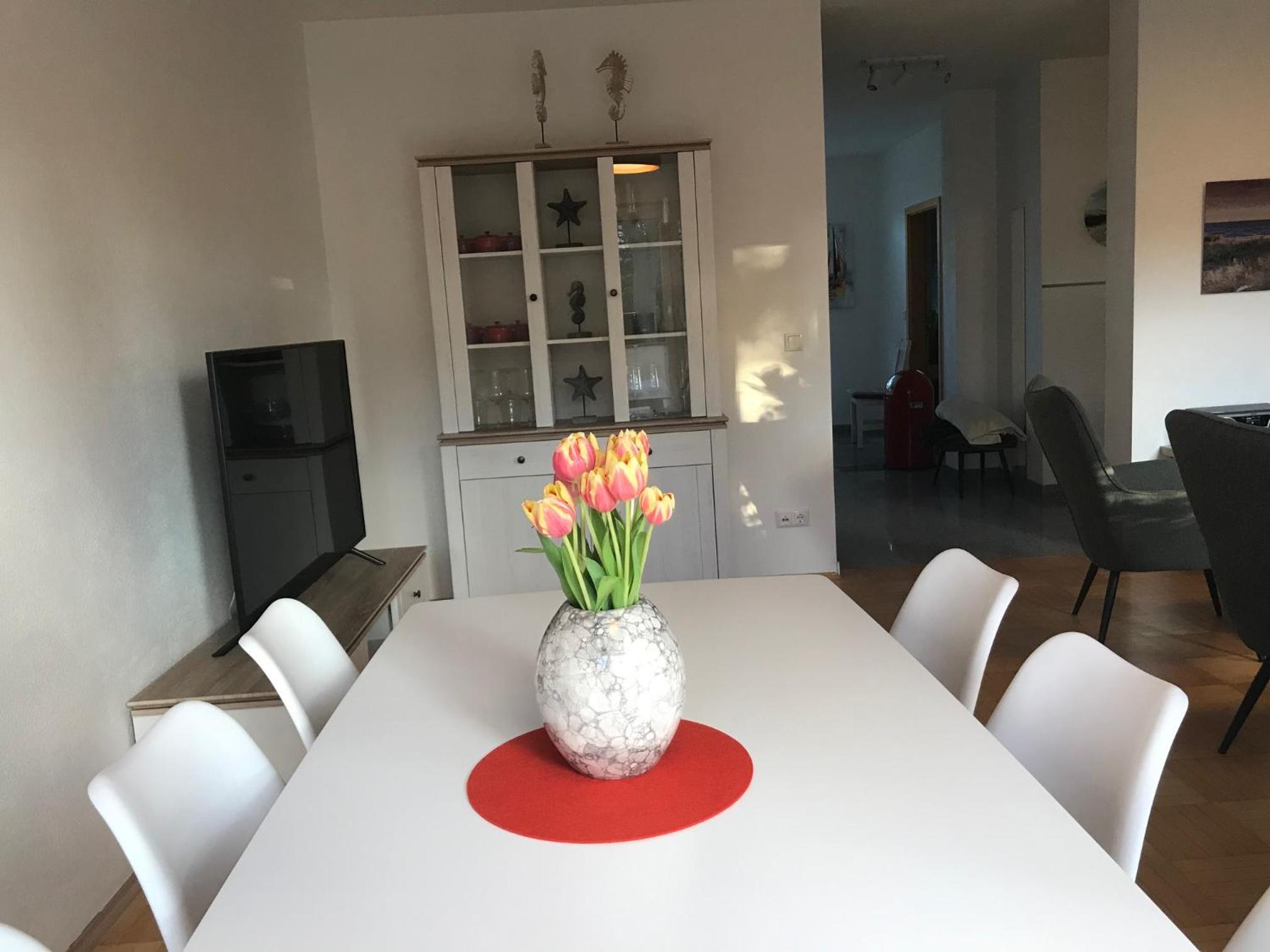 Two-Bedroom Apartment - Photo 24