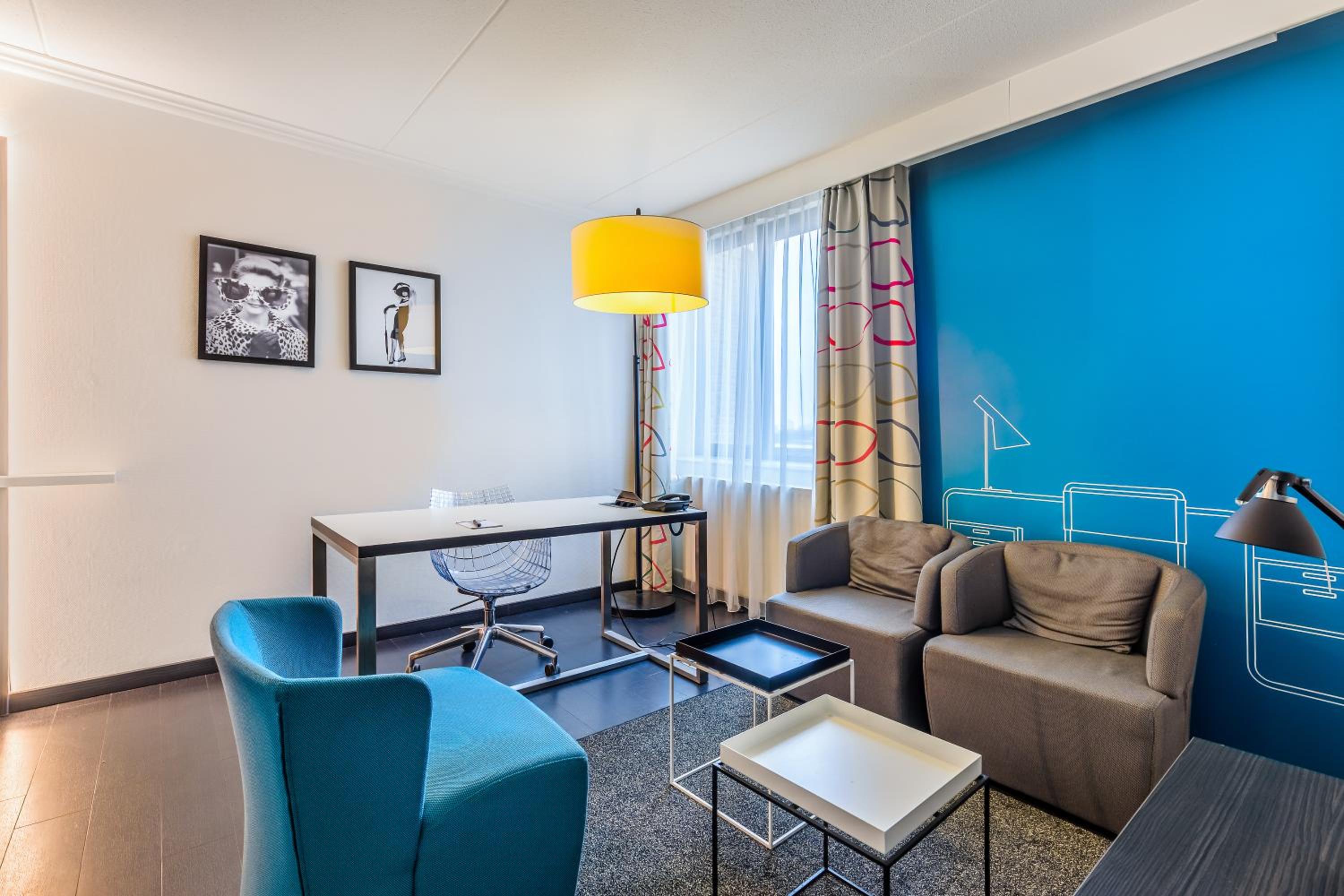 Suite - Photo 6