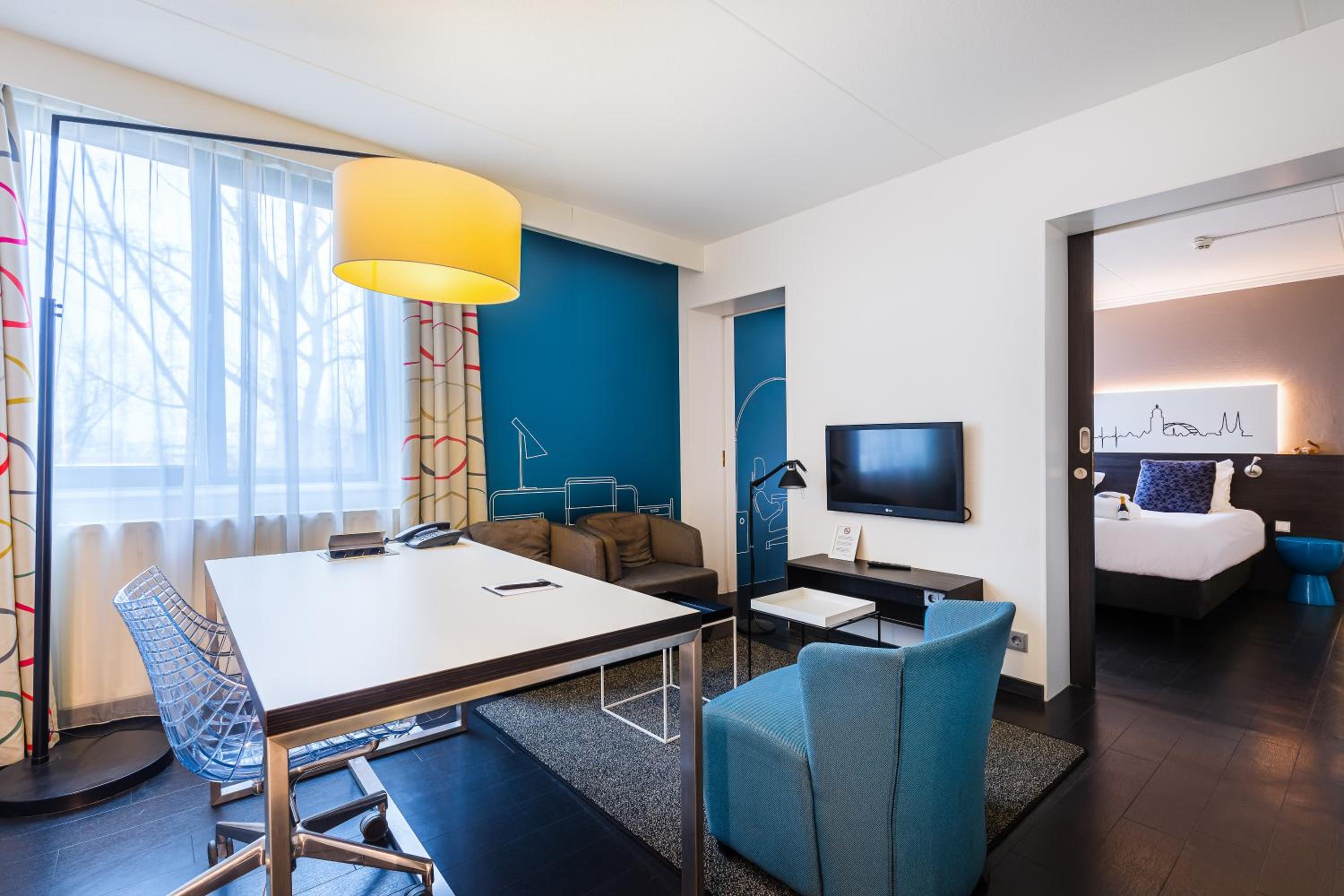 Suite - Photo 4