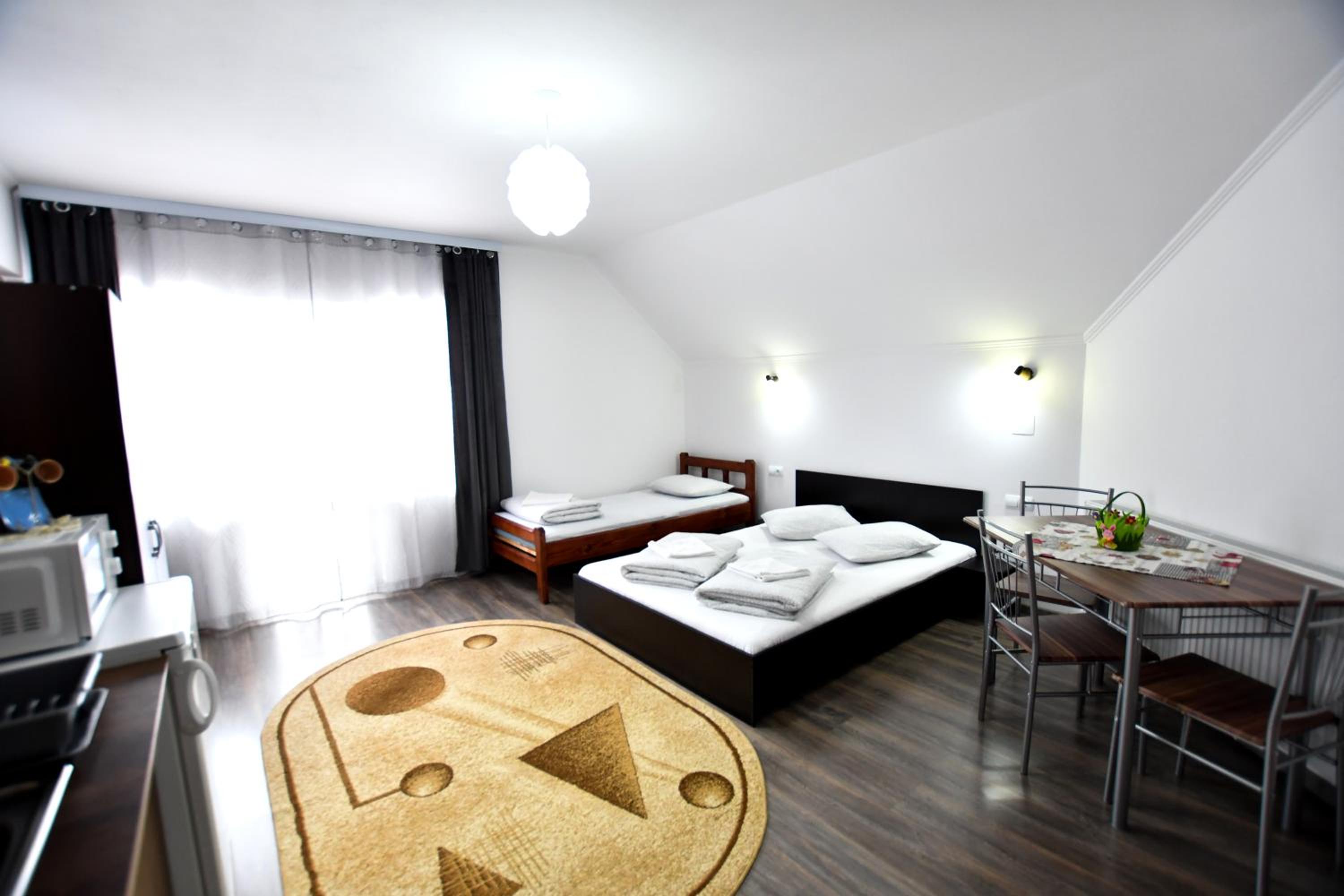 Triple Room - Photo 31